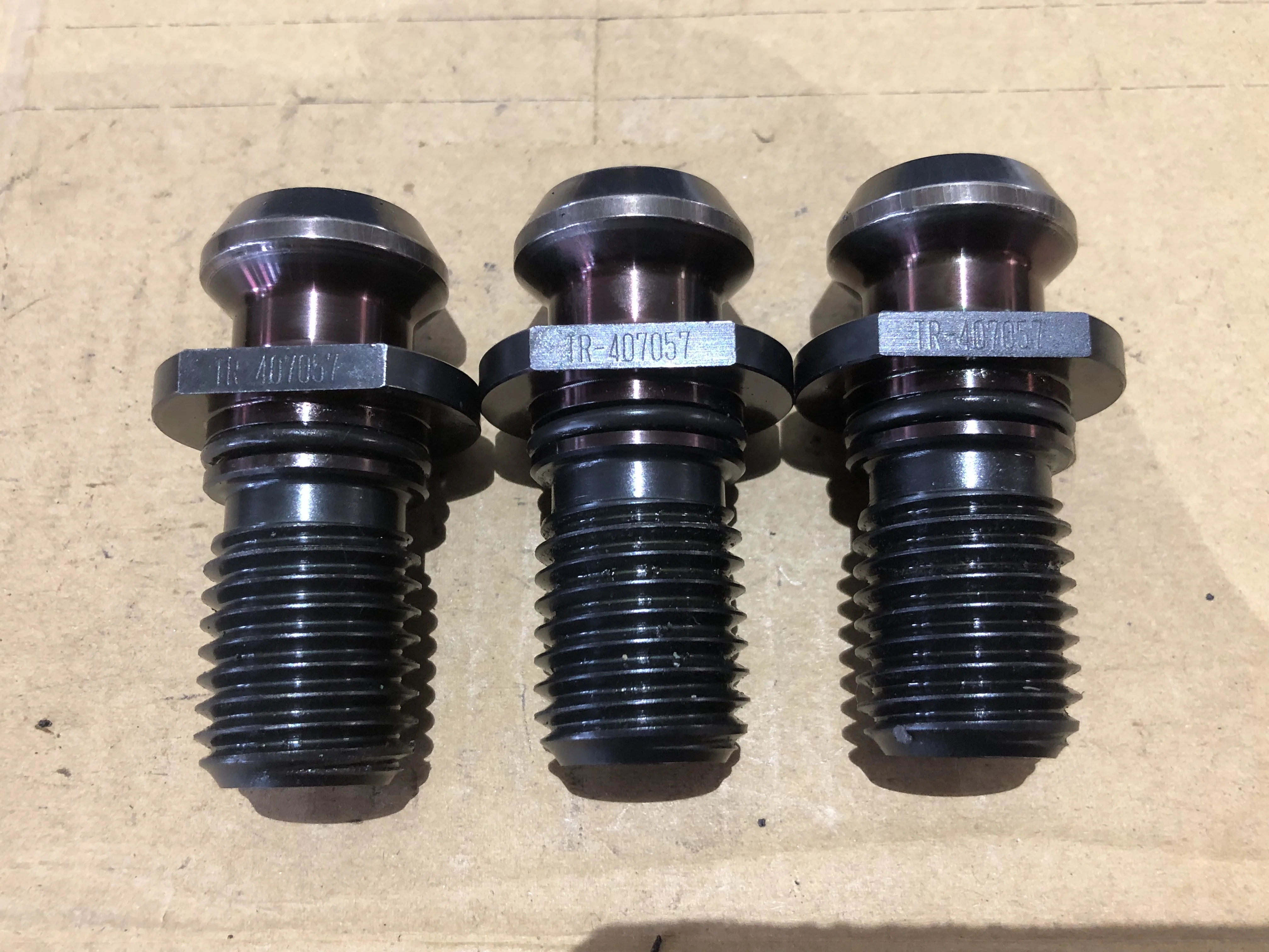 黒田精工 KKS プルスタッド3個 TR-407057 / KURODA PRECISION INDUSTRIES Pull Stud Bolt 3pcs TR-407057 TG230149