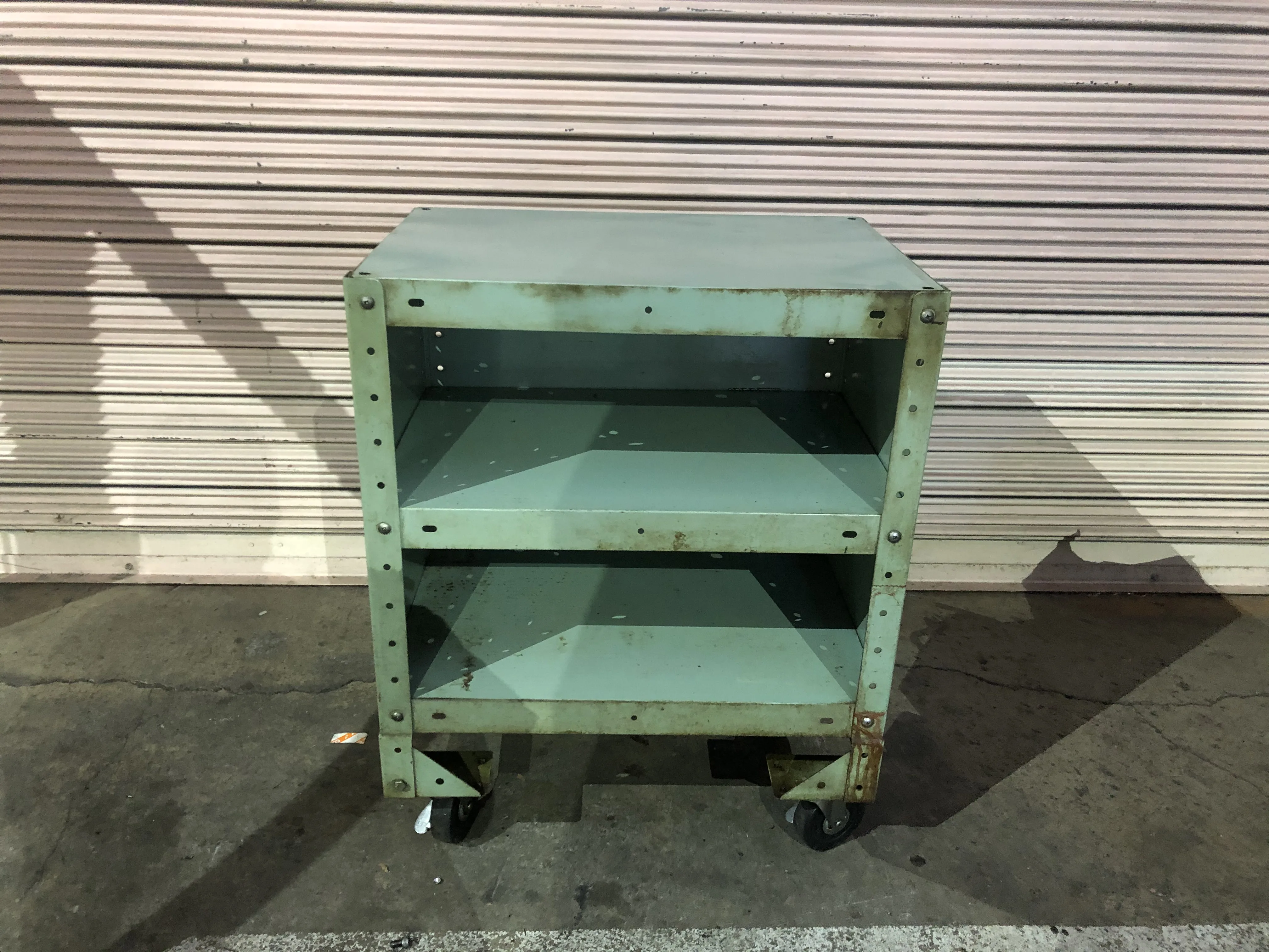 棚 / Tool Wagon TH210001