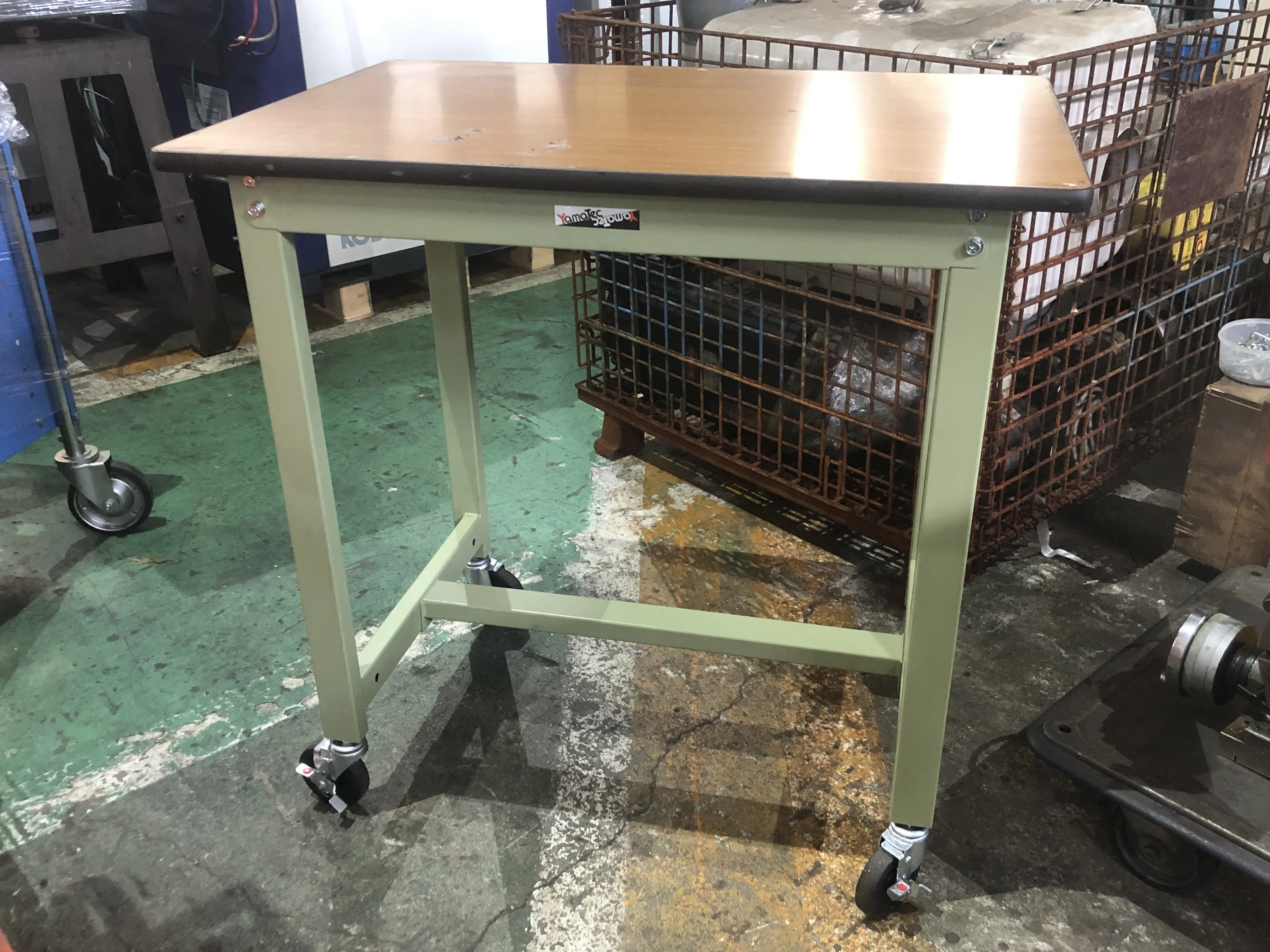 ヤマテック ワークテーブル 600x900x900mm / YAMATEC Work Table 600x900x900mm TH220095
