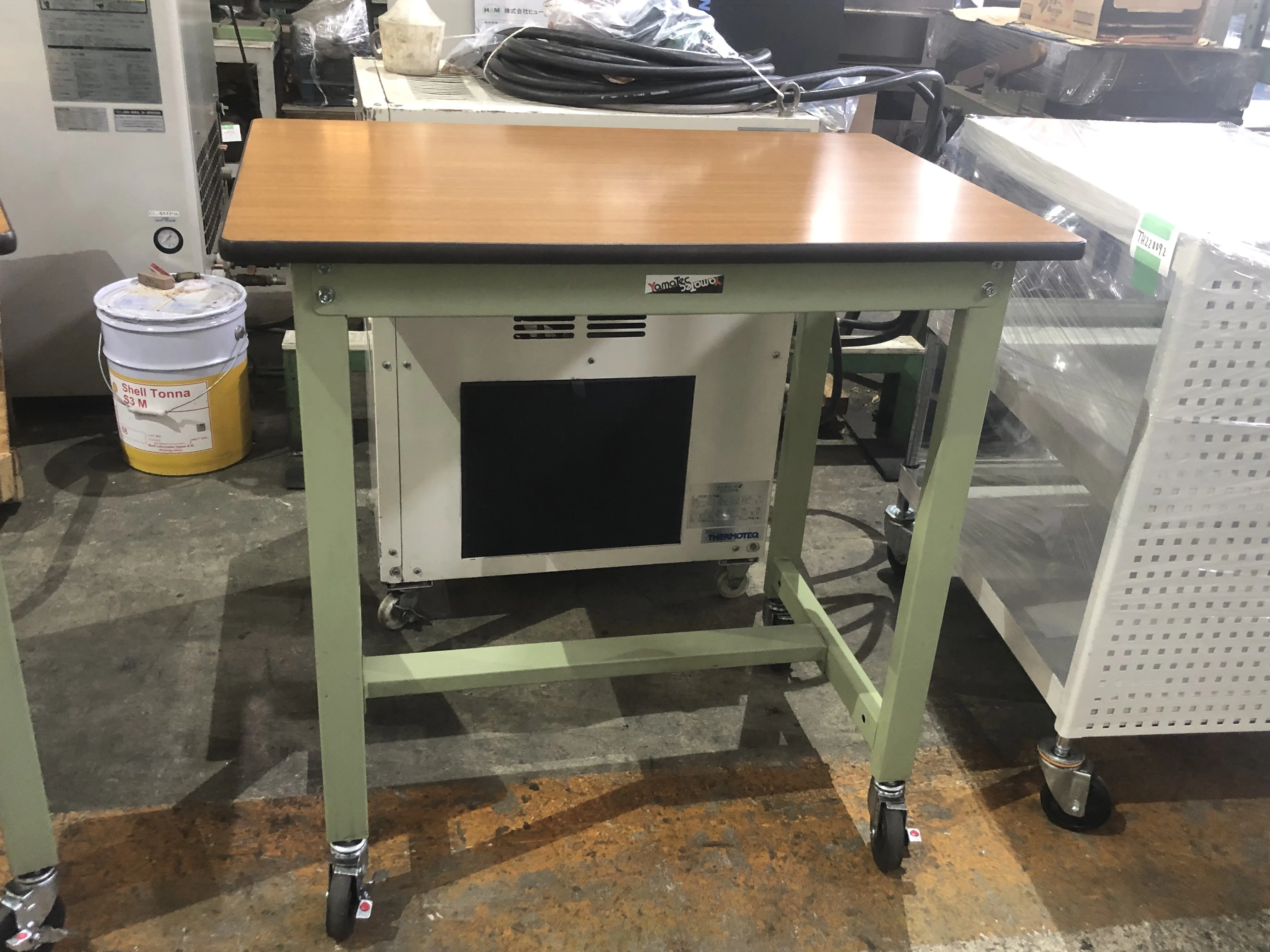 ヤマテック ワークテーブル 600x900x900mm / YAMATEC Work Table 600x900x900mm TH220097