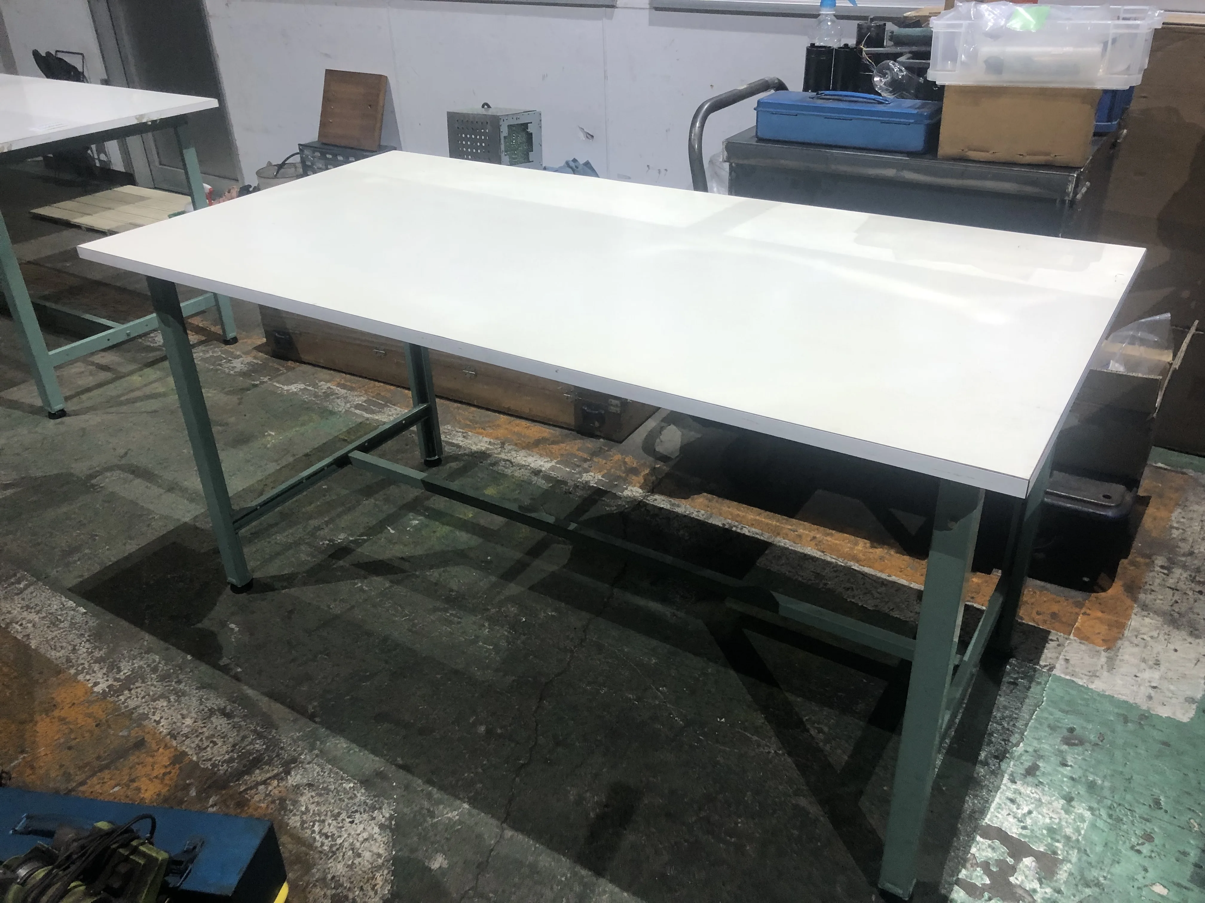 作業台 W750xD1500xH735mm / Workbench W750xD1500xH735mm TH230014
