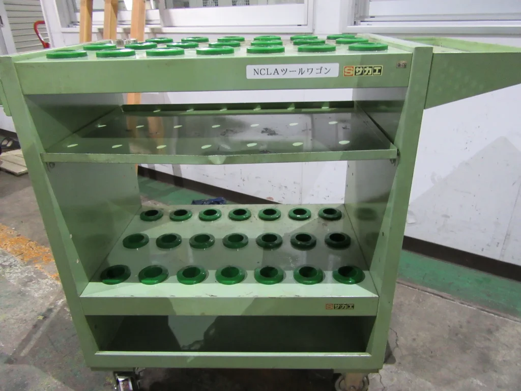 サカエ ツールワゴン W1050xD495xH935mm / SAKAE Tool Wagon (NT40) W1050xD495xH935mm TH230071
