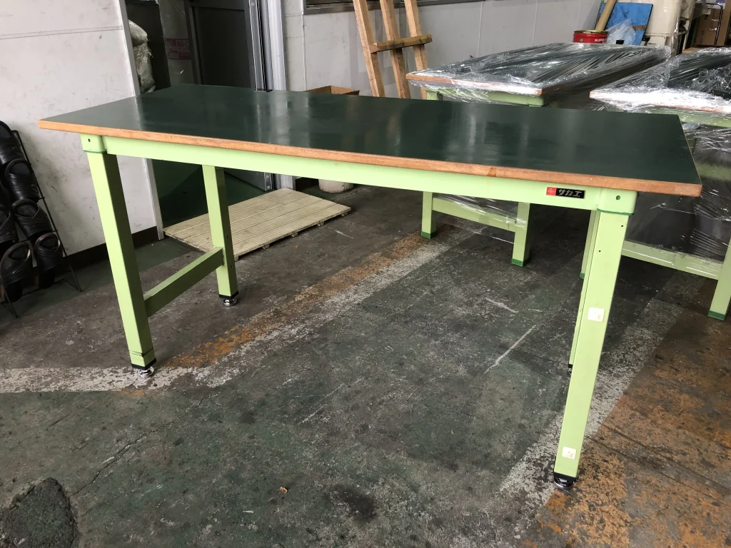 サカエ 作業台 W595xD1500xH785（mm） / SAKAE Workbench W595xD1500xH785（mm） TH230094