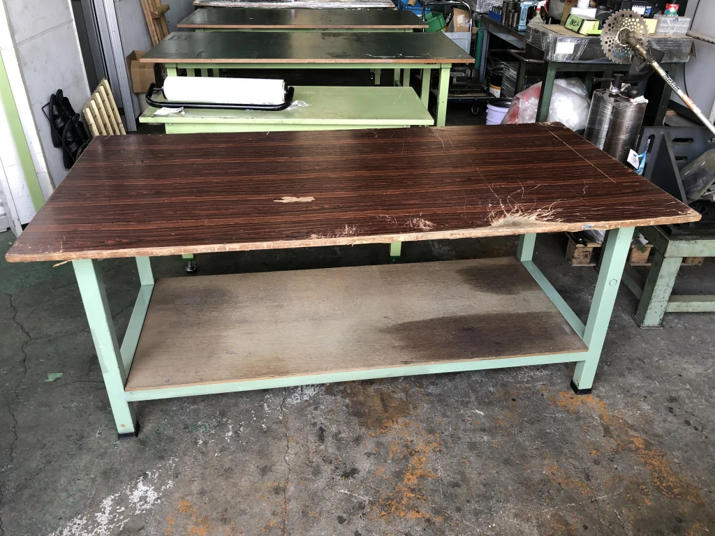 サカエ 作業台 W900xD1800xH745(mm) / SAKAE Workbench W900xD1800xH745(mm) TH230100
