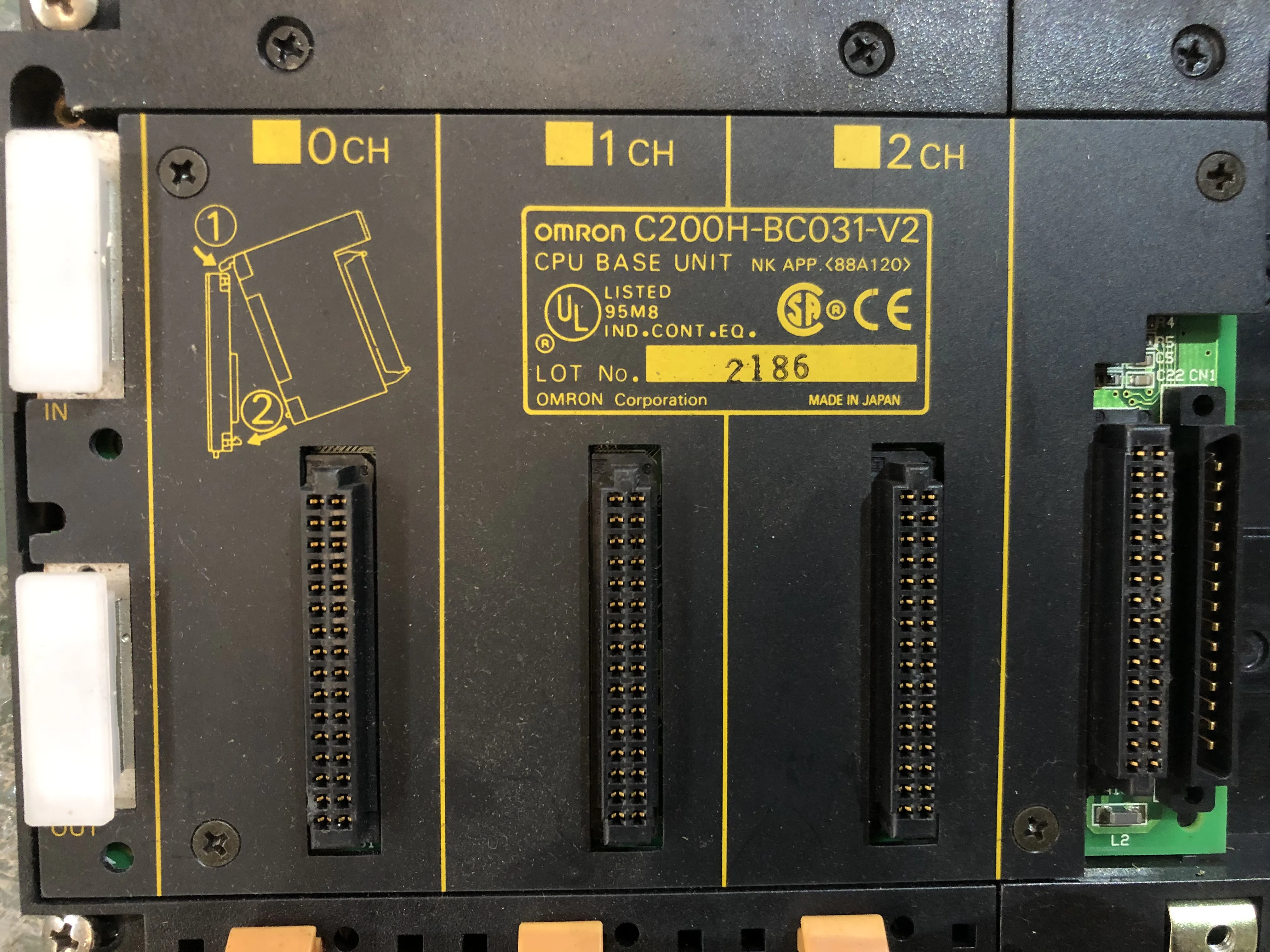 オムロン ベースユニット （1セット2個） C200H-BC031-V2 / OMRON PLC CPU Base Unit C200H-BC031-V2