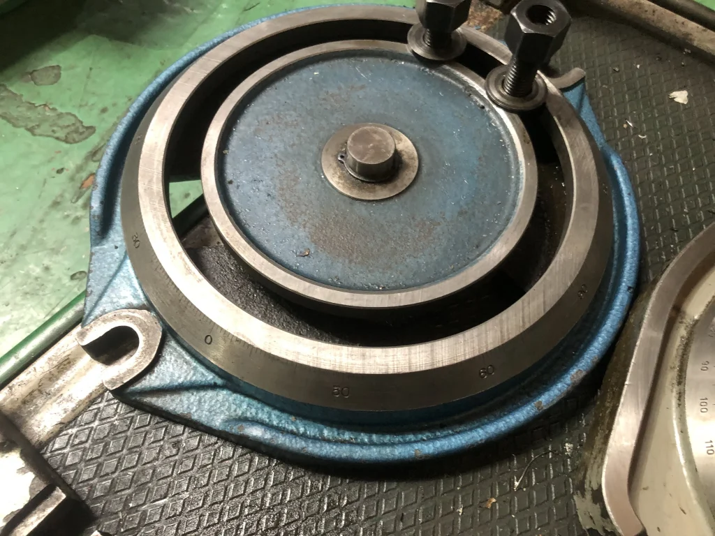 回転台 φ310 / Swivel Base for Vise φ310 TJ210399