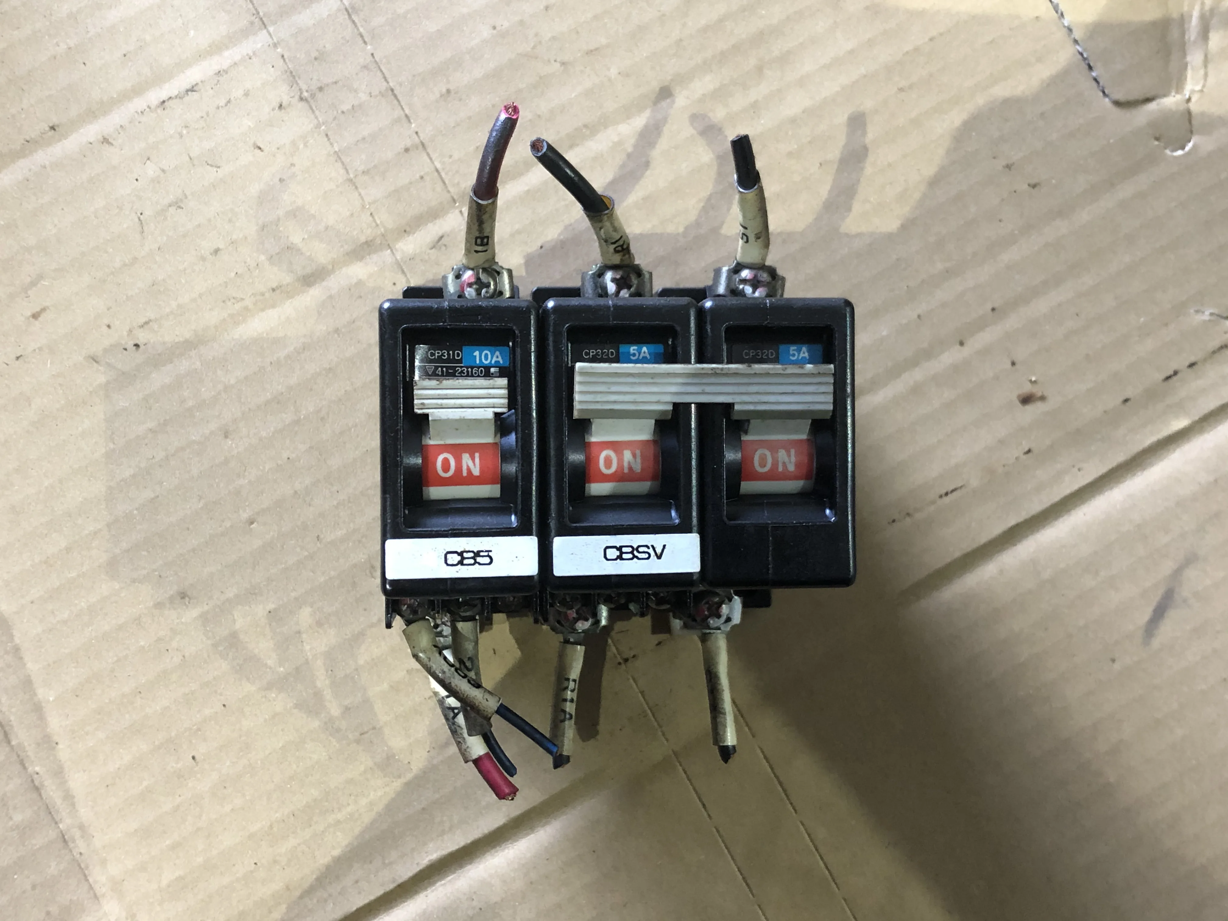 富士電機/富士電機製造 サーキットプロテクタ 1セット3個 / FUJI ELECTRIC (FE) Circuit Protector 3pcs 1セット3個 TJ210472