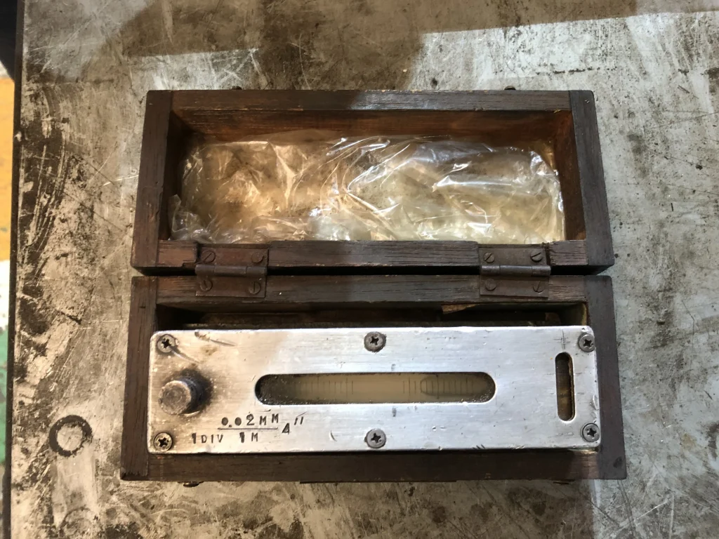 理研計測器製作所 平形精密水準器 0.02MM / RIKEN KEISOKUKI MFG Flat Type Precision Level 0.02MM TJ210550