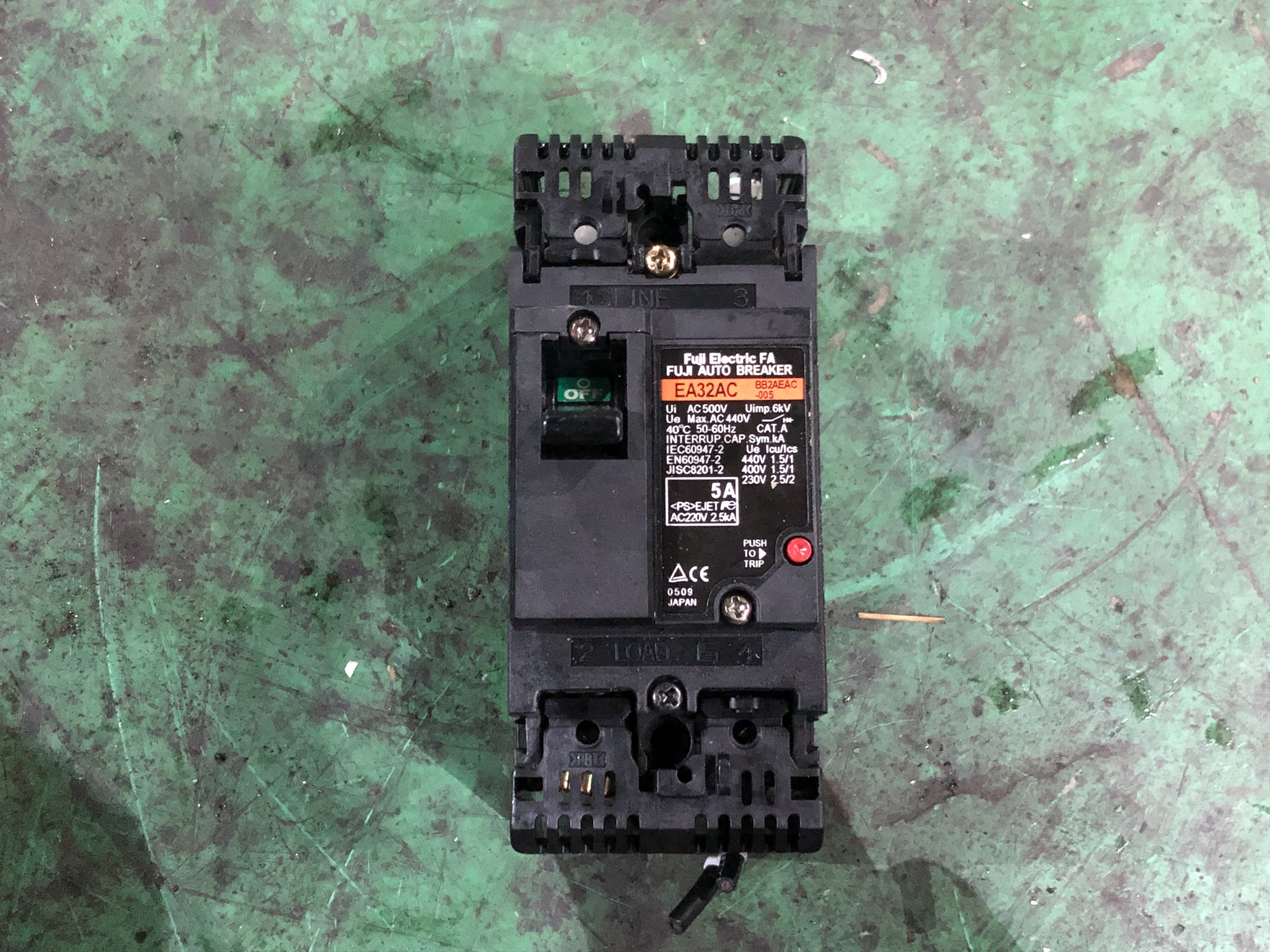 (オートブレーカ 一FUJI AUTO BREAKER)FV