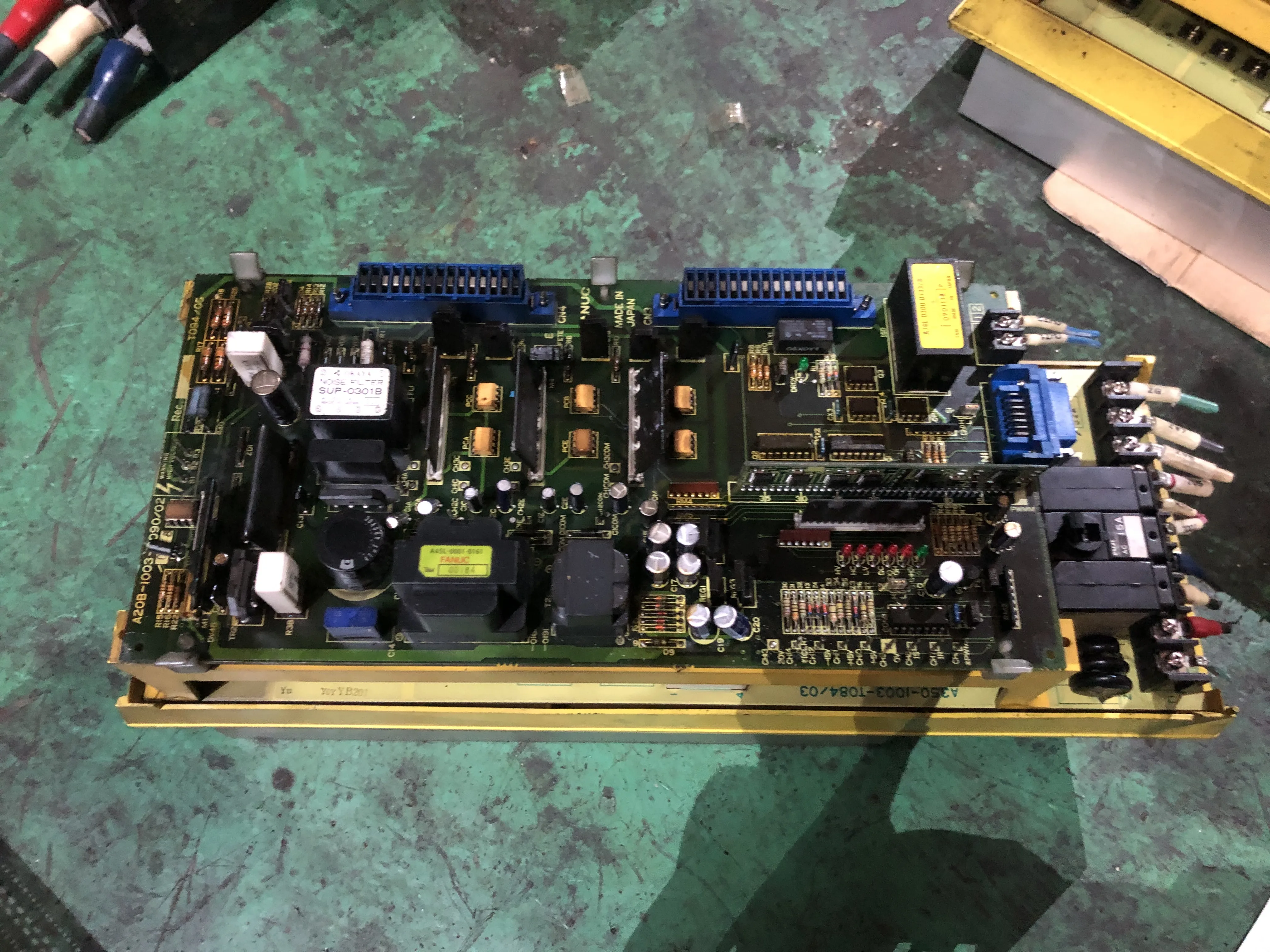 ファナック サーボアンプ A06B-6058-H006 / FANUC Servo Amplifier A06B-6058-H006 TJ210959