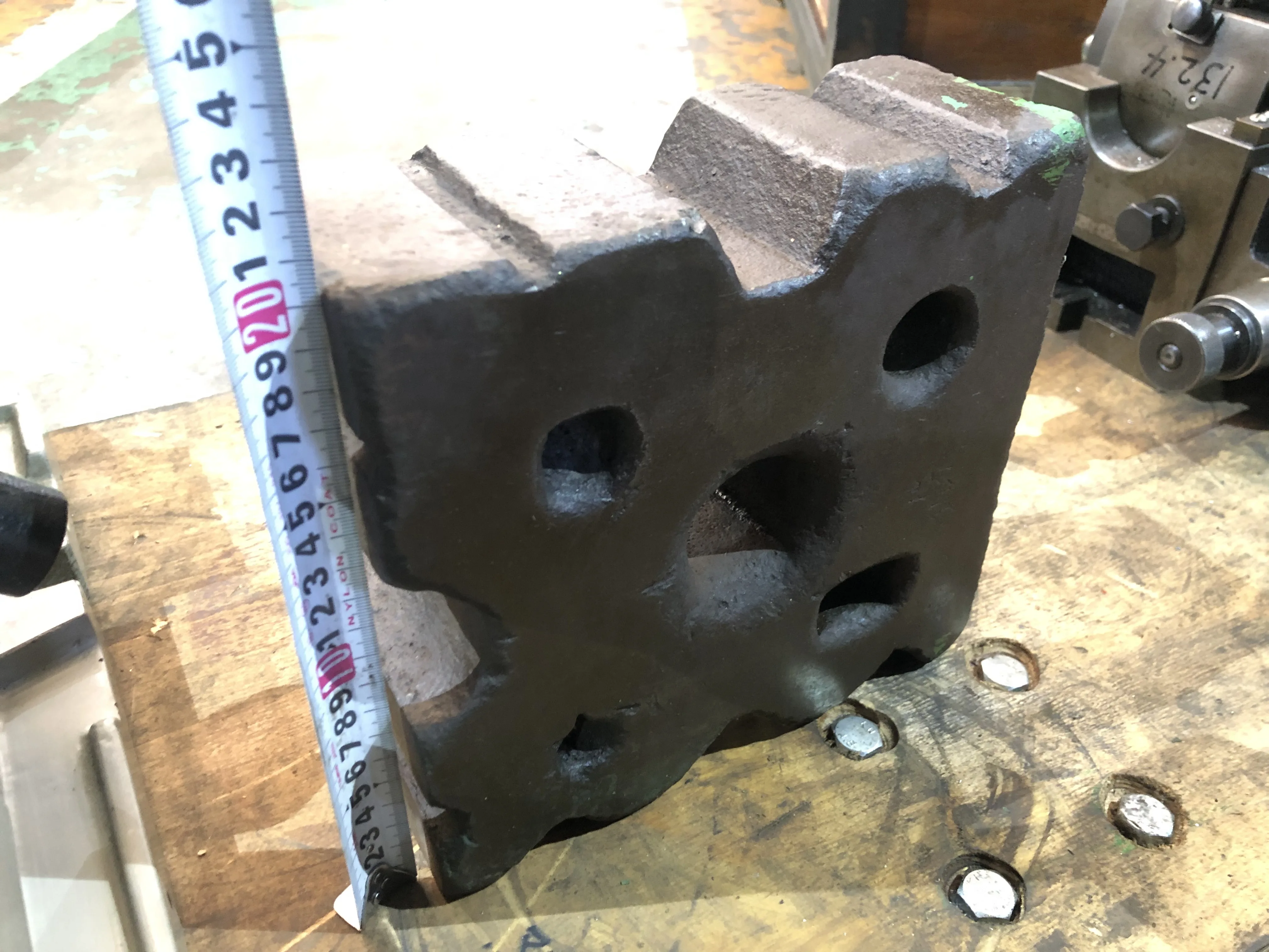 ハチノス 金床 アンビル 200ｘ210mm / Honeycomb Anvil 200ｘ210mm TJ220164