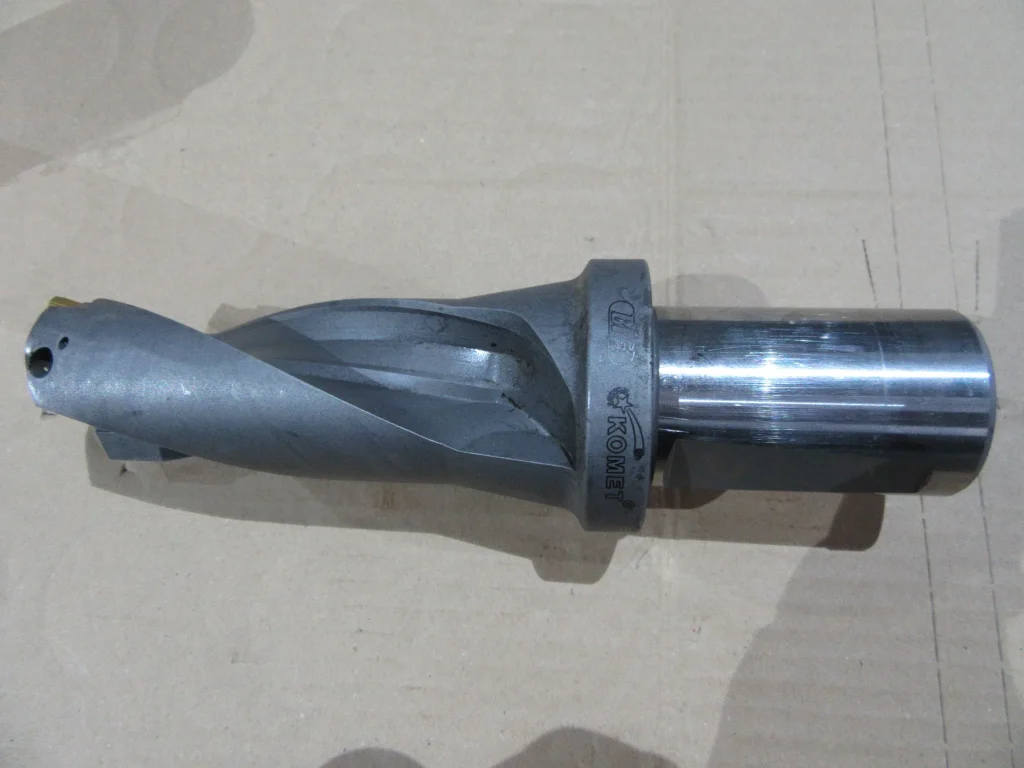 大昭和精機 BIG フルカットドリル ST40-BKS430-86L(φ40) / BIG DAISHOWA Fullcut Drill ST40-BKS430-86L(φ40) TJ220185