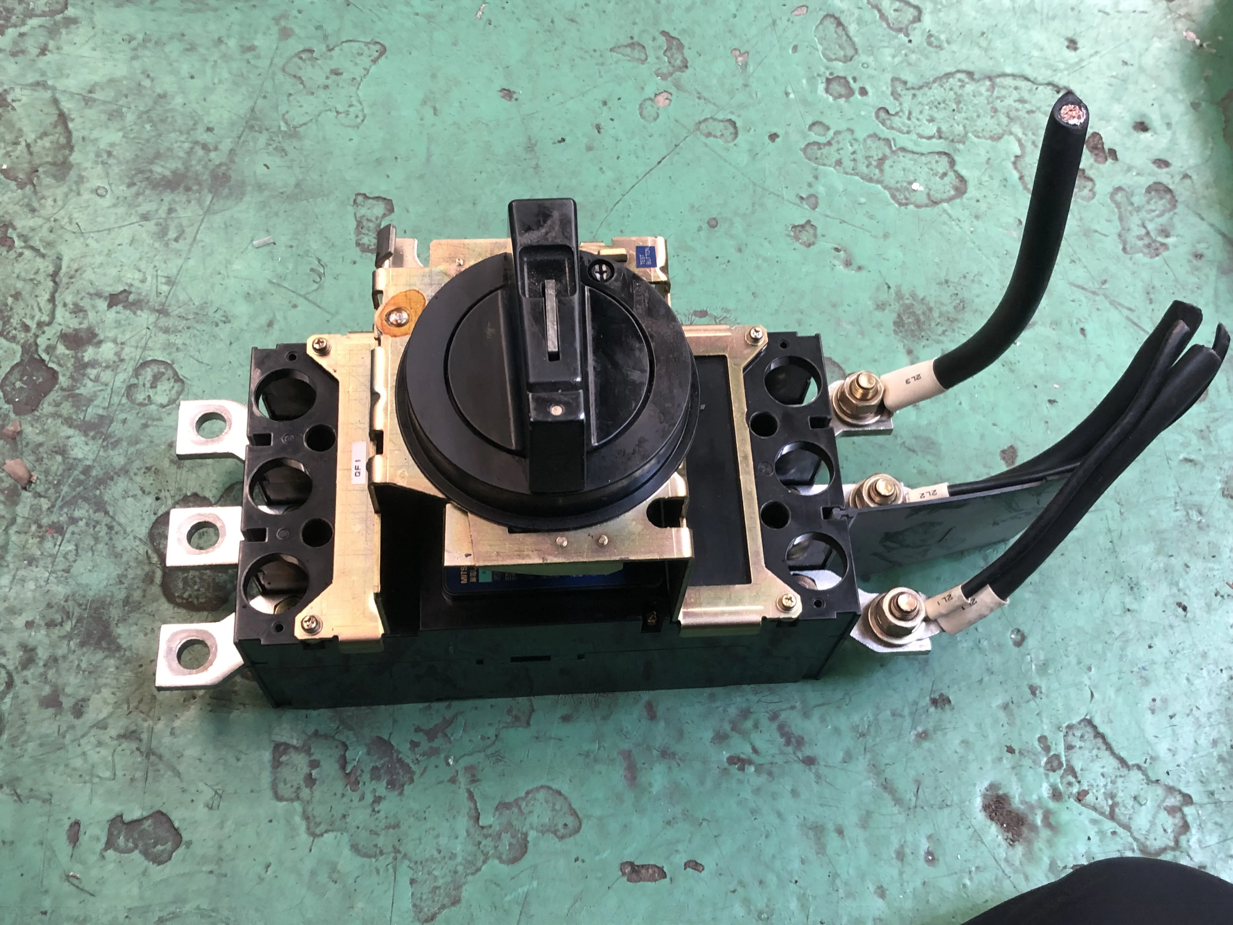 三菱マテリアル 漏電しゃ断器 3P3E / MITSUBISHI MATERIALS Earth Leakage Circuit Breaker 3P3E TJ220424