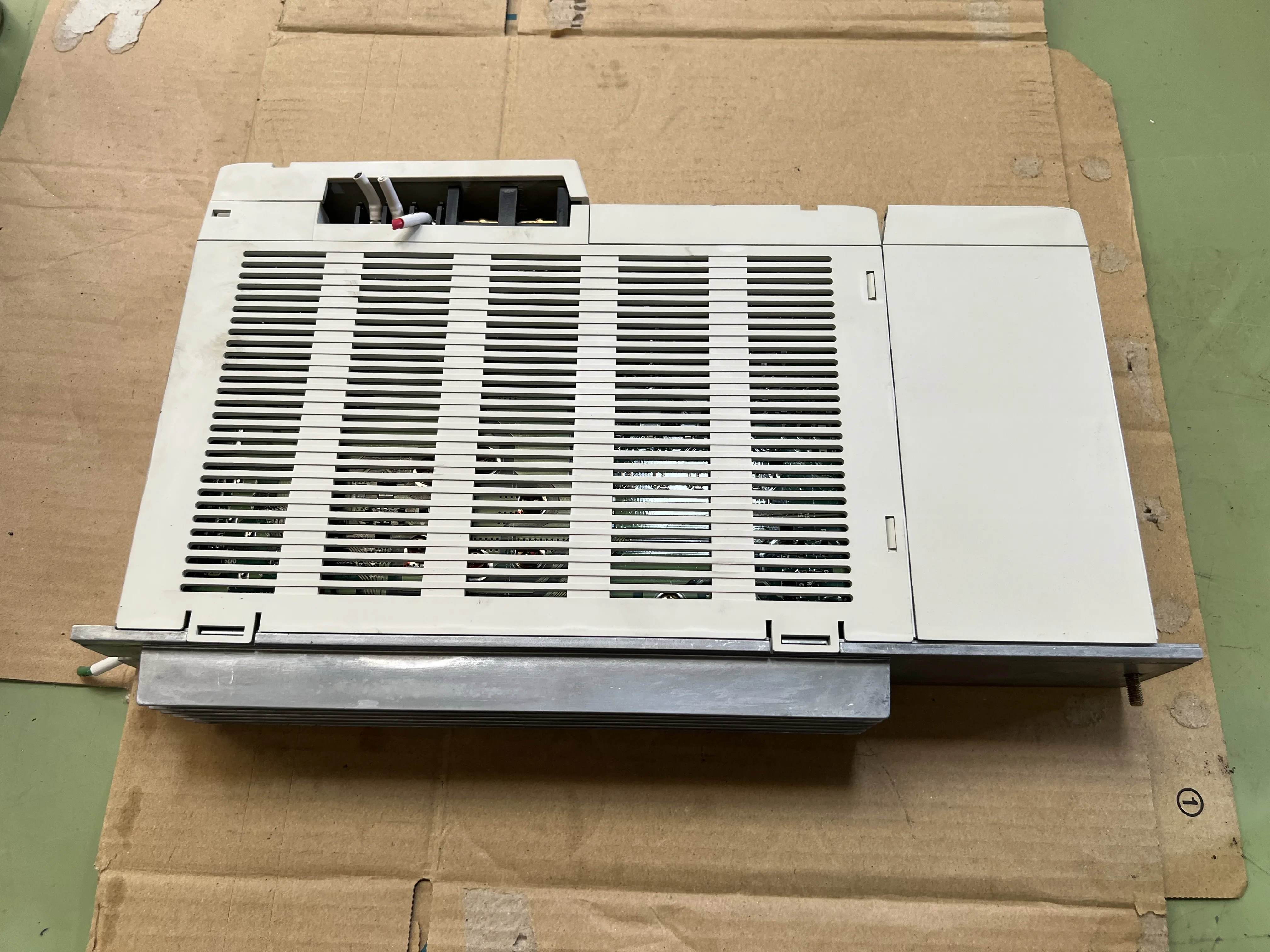 三菱マテリアル パワーサプライユニット MDS-C1-CV-37 / MITSUBISHI MATERIALS Power Supply Unit MDS-C1-CV-37 TJ220537