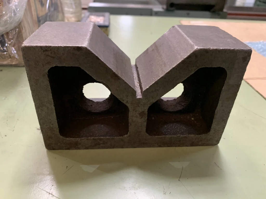 VブロックB型 150x90 mm / V-Block 150x90 mm TJ220592