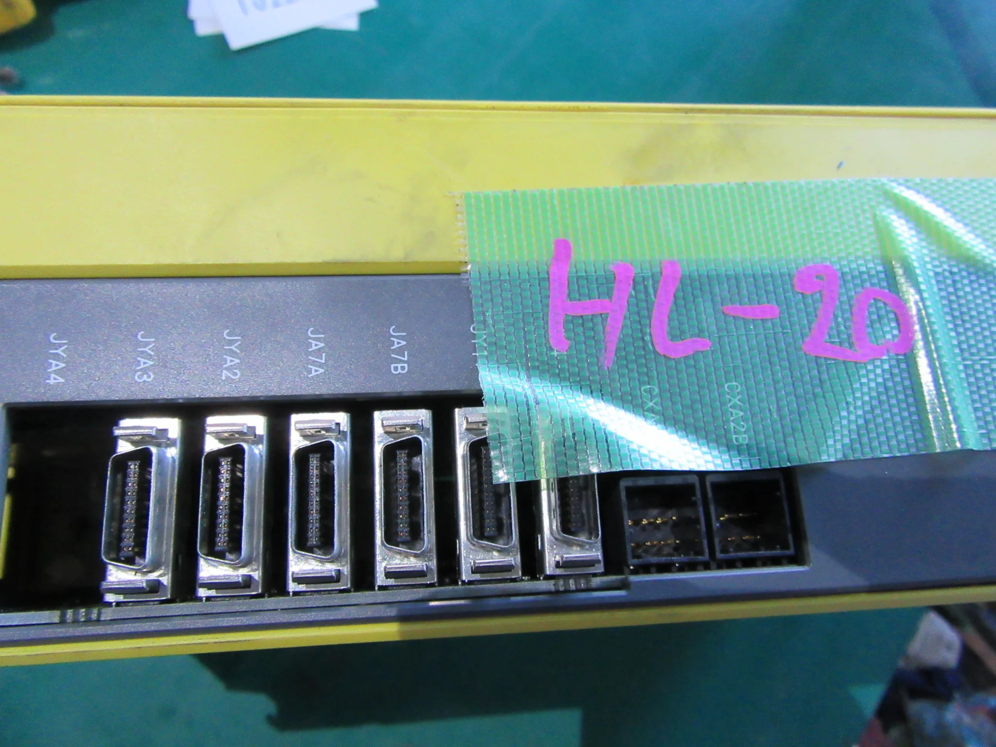 ファナック サーボドライブ A06B-6111-H015#H550 / FANUC Servo Drive A06B-6111-H015#H550 TJ220933