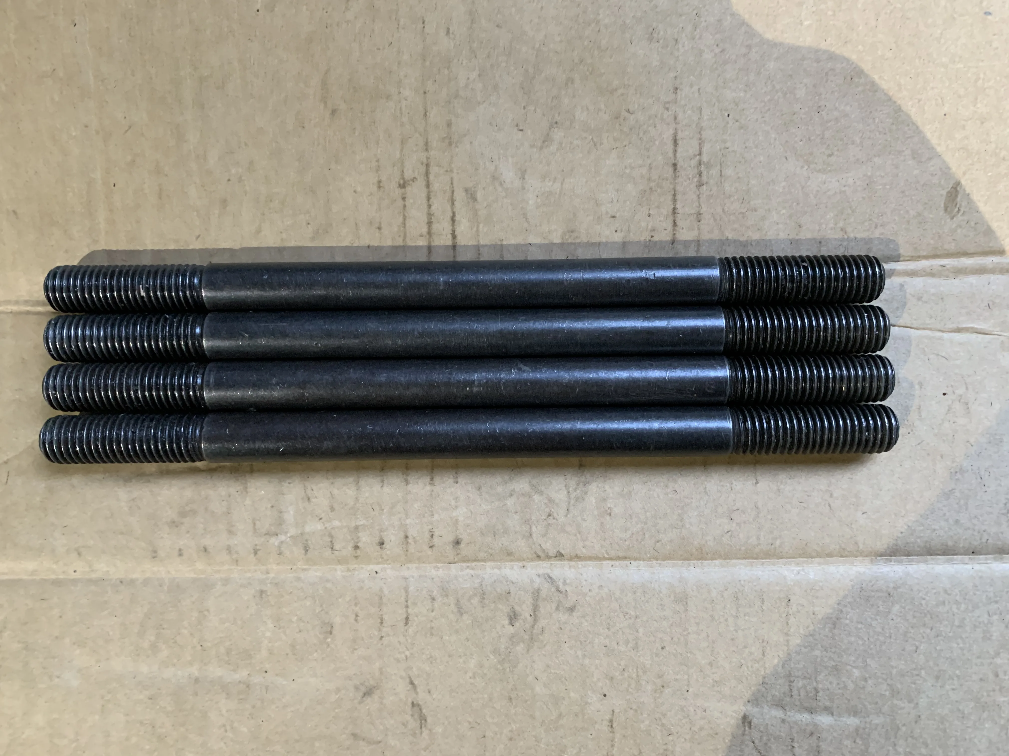 スタッドボルトセット 4本 長さ200mm ねじ径12mm / Stud Bolt Set 4本 長さ200mm ねじ径12mm TJ230040