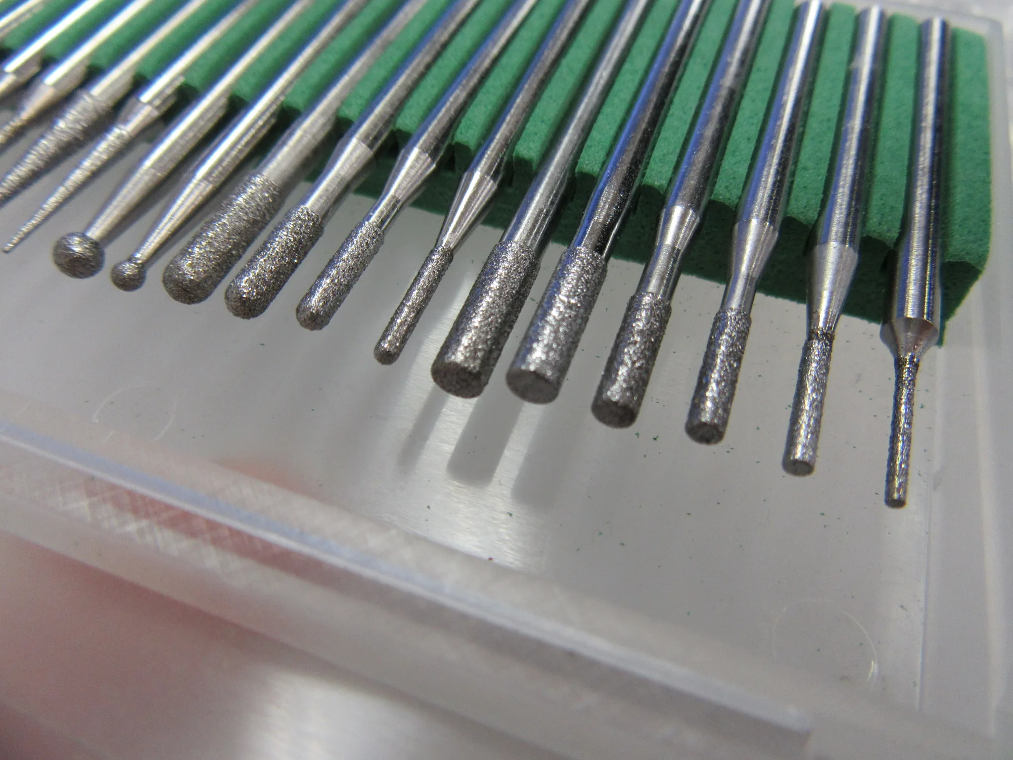 CBNインターセット 20本 / CBN Mounted Point Set (20pcs) Modern Tools 20本 TJ230073