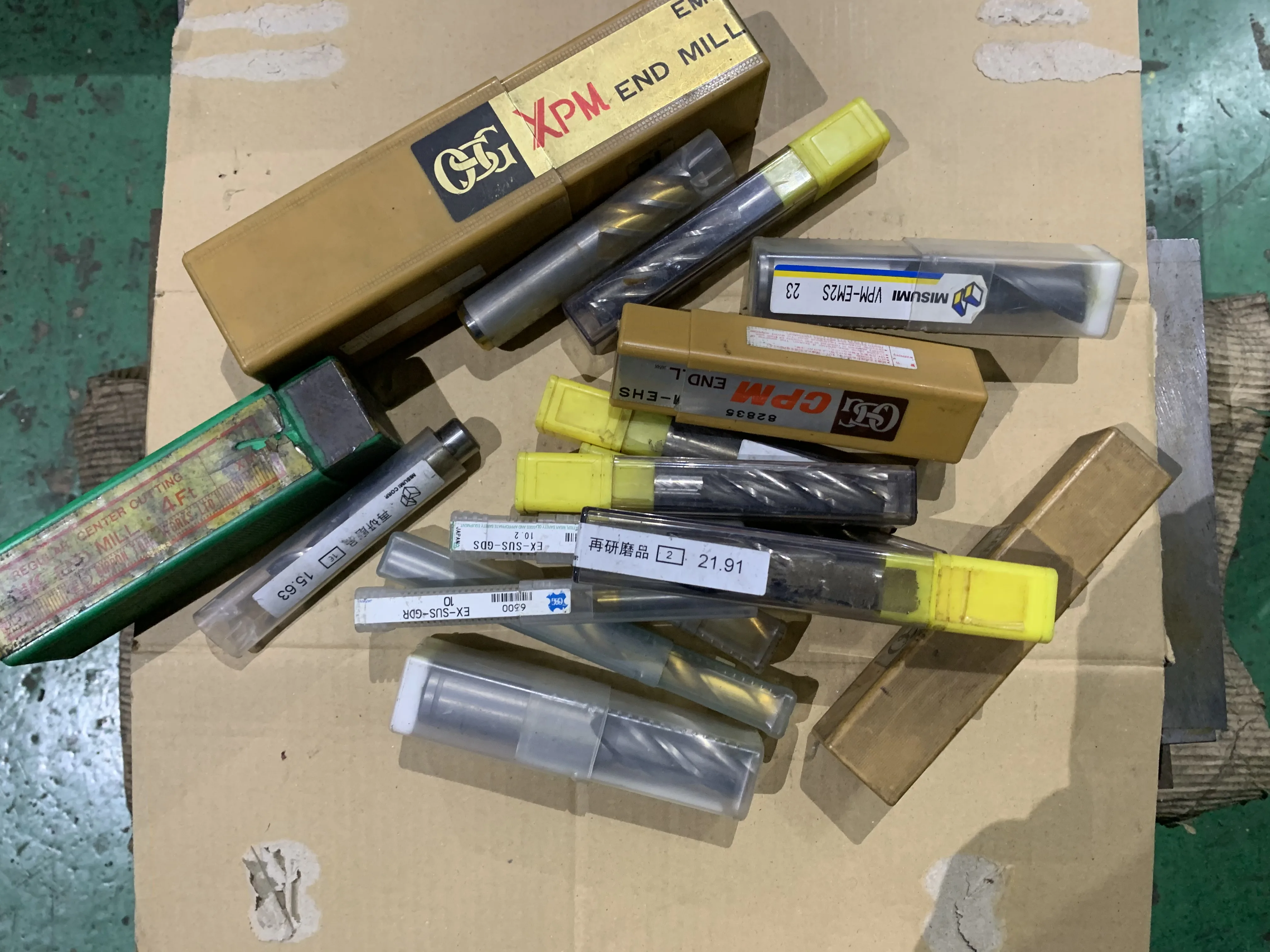 メーカー混在 エンドミル１山 / MIX End Mill 1Lot TJ230169