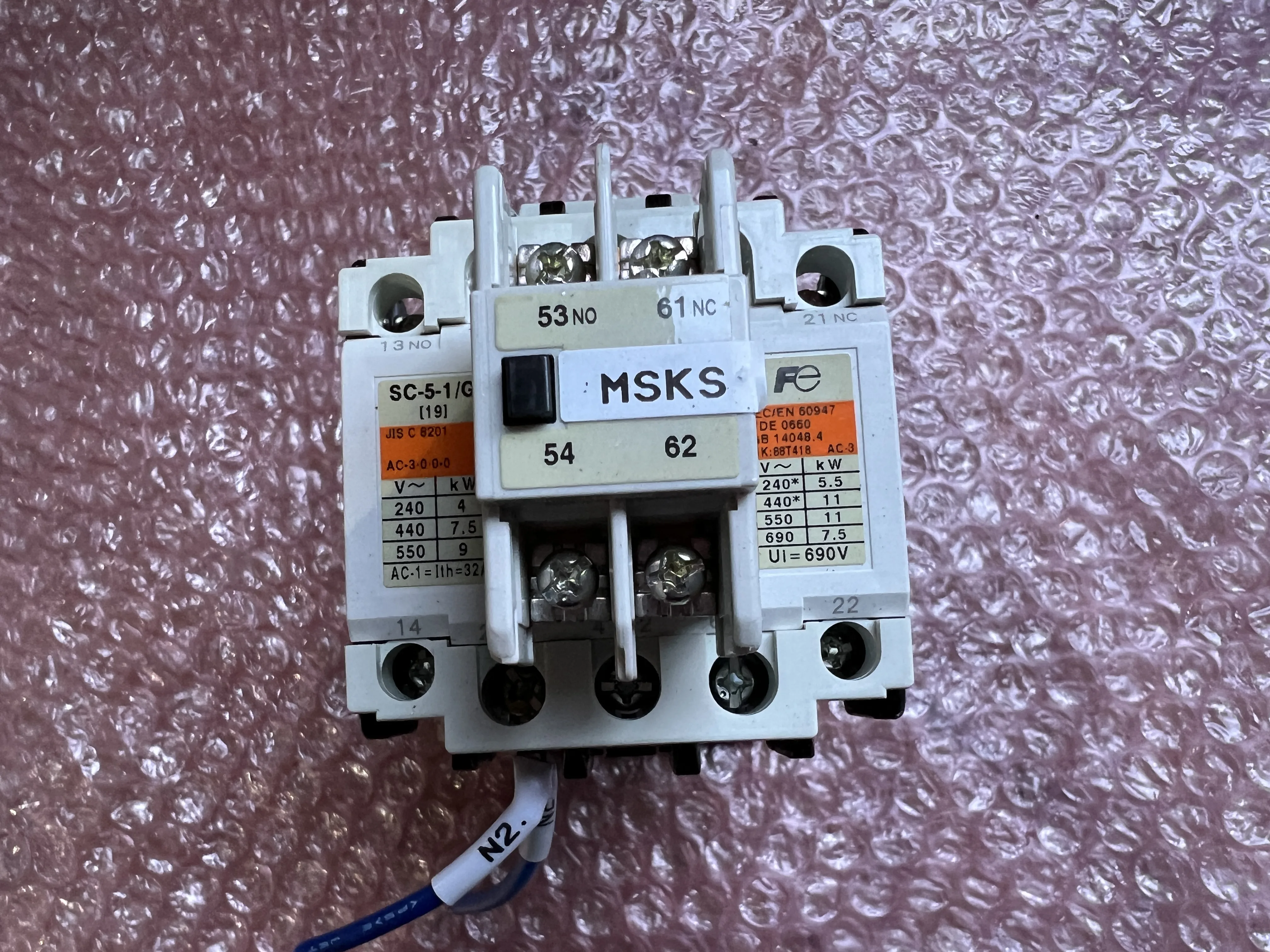富士電機/富士電機製造 新SCシリーズ 電磁接触器 SC-5-1/G / FUJI ELECTRIC (FE) New SC Series Electromagnetic Contactor SC-5-1/G TJ230247