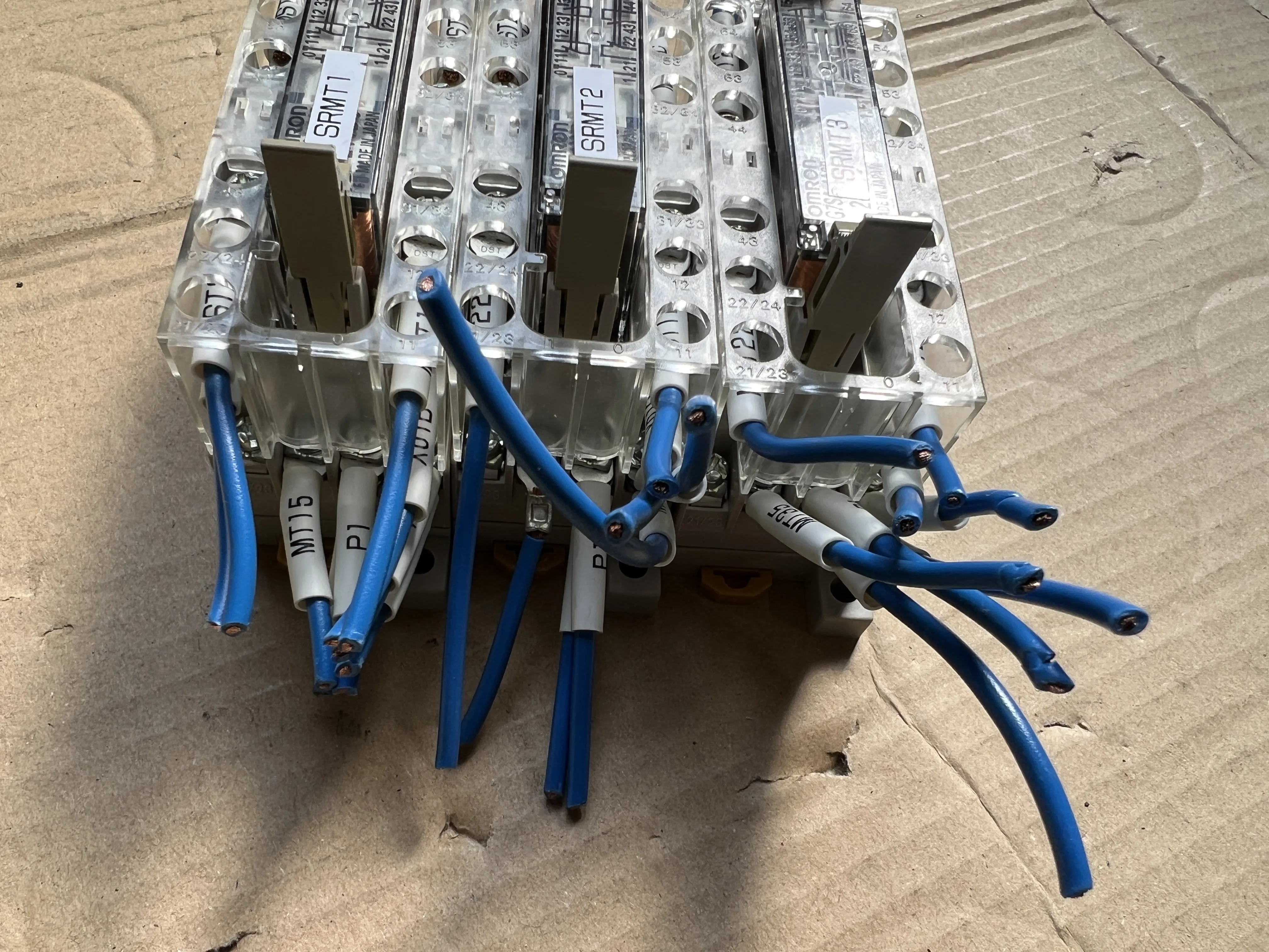 オムロン セーフティリレーソケット P7SA-14F-ND/DC24V / OMRON Safety Relay Socket P7SA-14F-ND/DC24V TJ230266