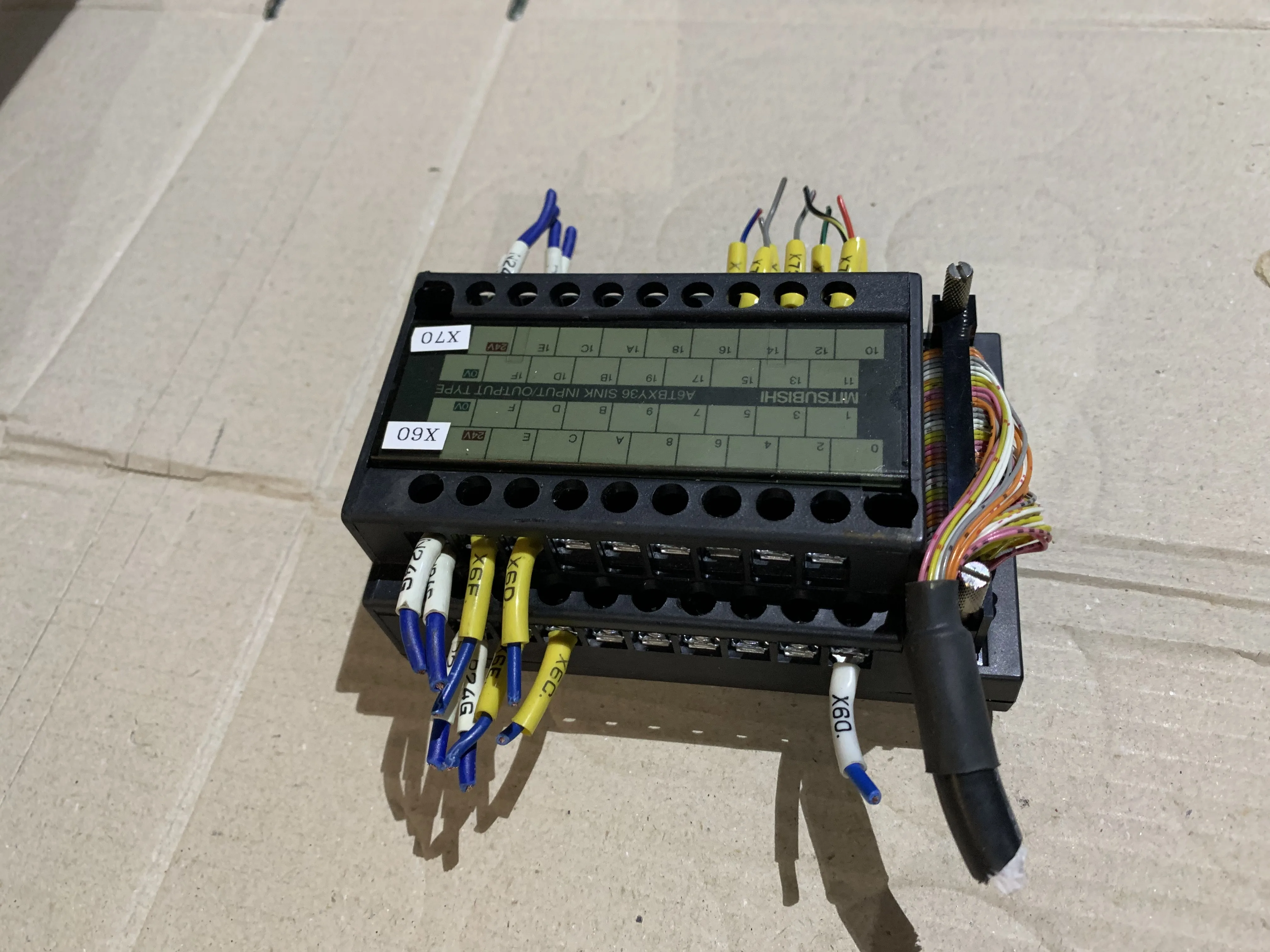 三菱マテリアル コネクタ端子台変換ユニット A6TBXY36 / MITSUBISHI MATERIALS Connector Terminal Conversion Unit A6TBXY36 TJ230279