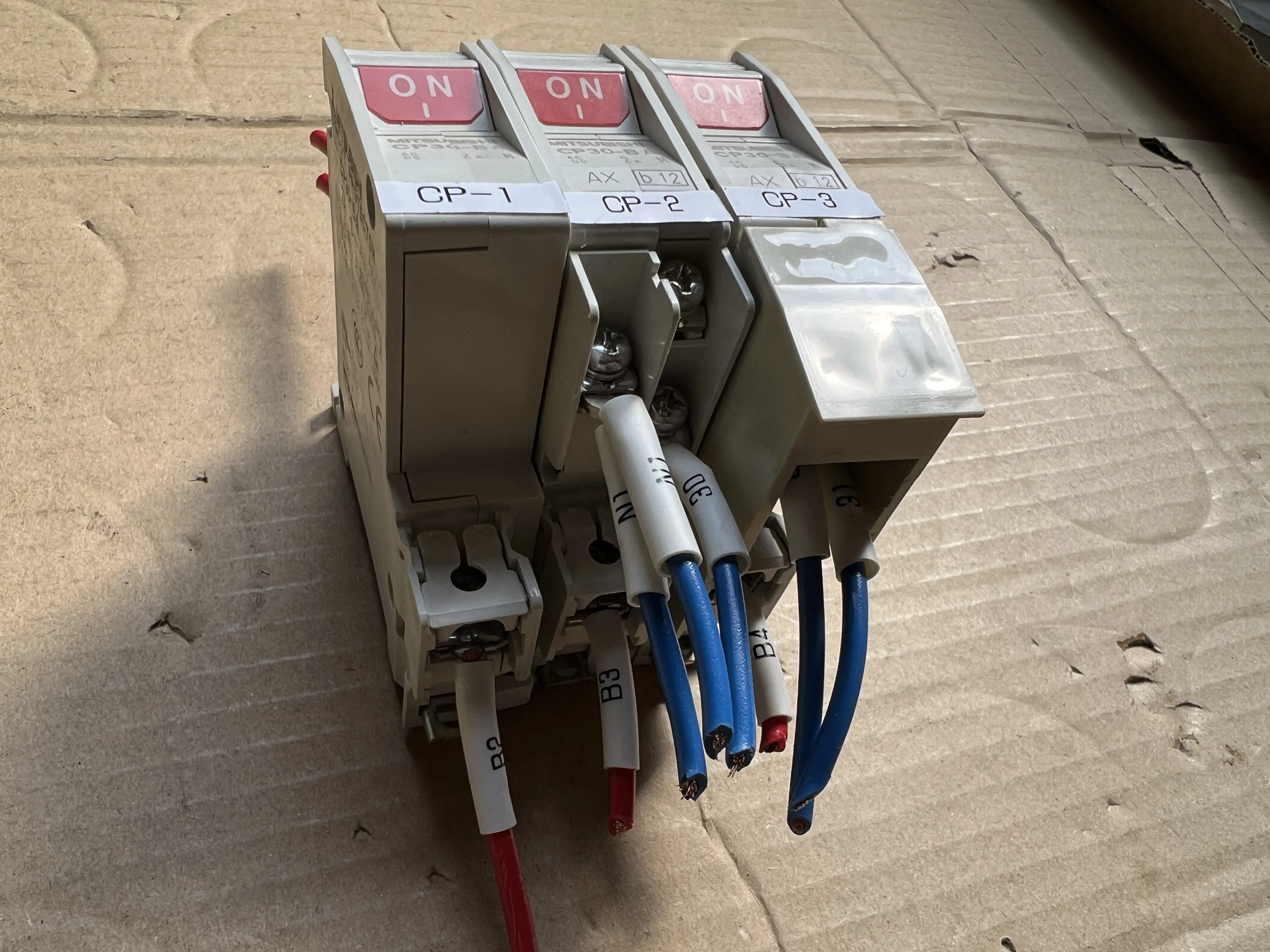 三菱マテリアル サーキットプロテクタ3個 CP30-BA / MITSUBISHI MATERIALS Circuit Protector 3pcs CP30-BA TJ230310