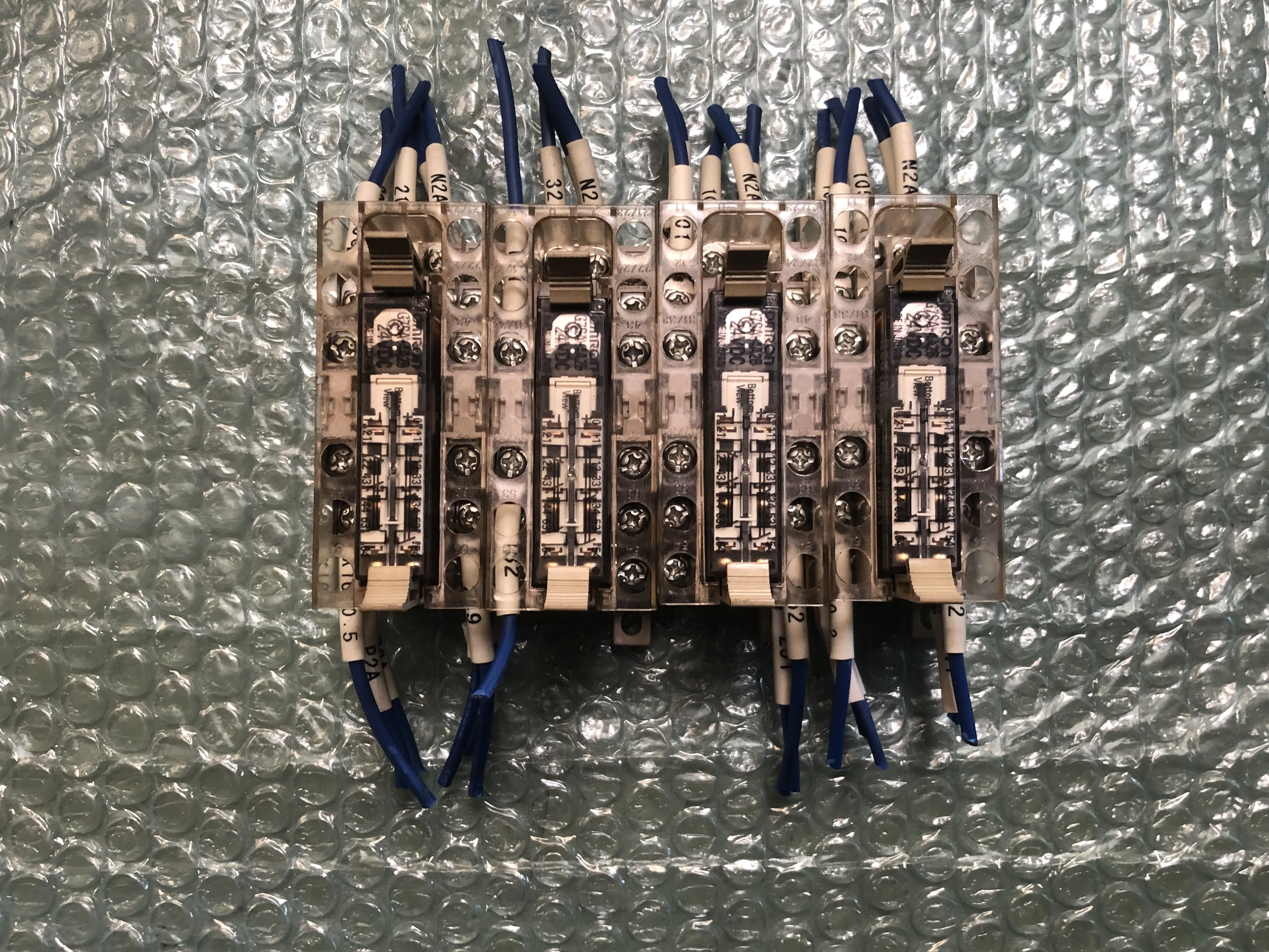 オムロン セーフティリレーソケット P7SA-14F-ND DC24V（4個） / OMRON Safety Relay Socket P7SA-14F-ND DC24V（4個） TJ230354