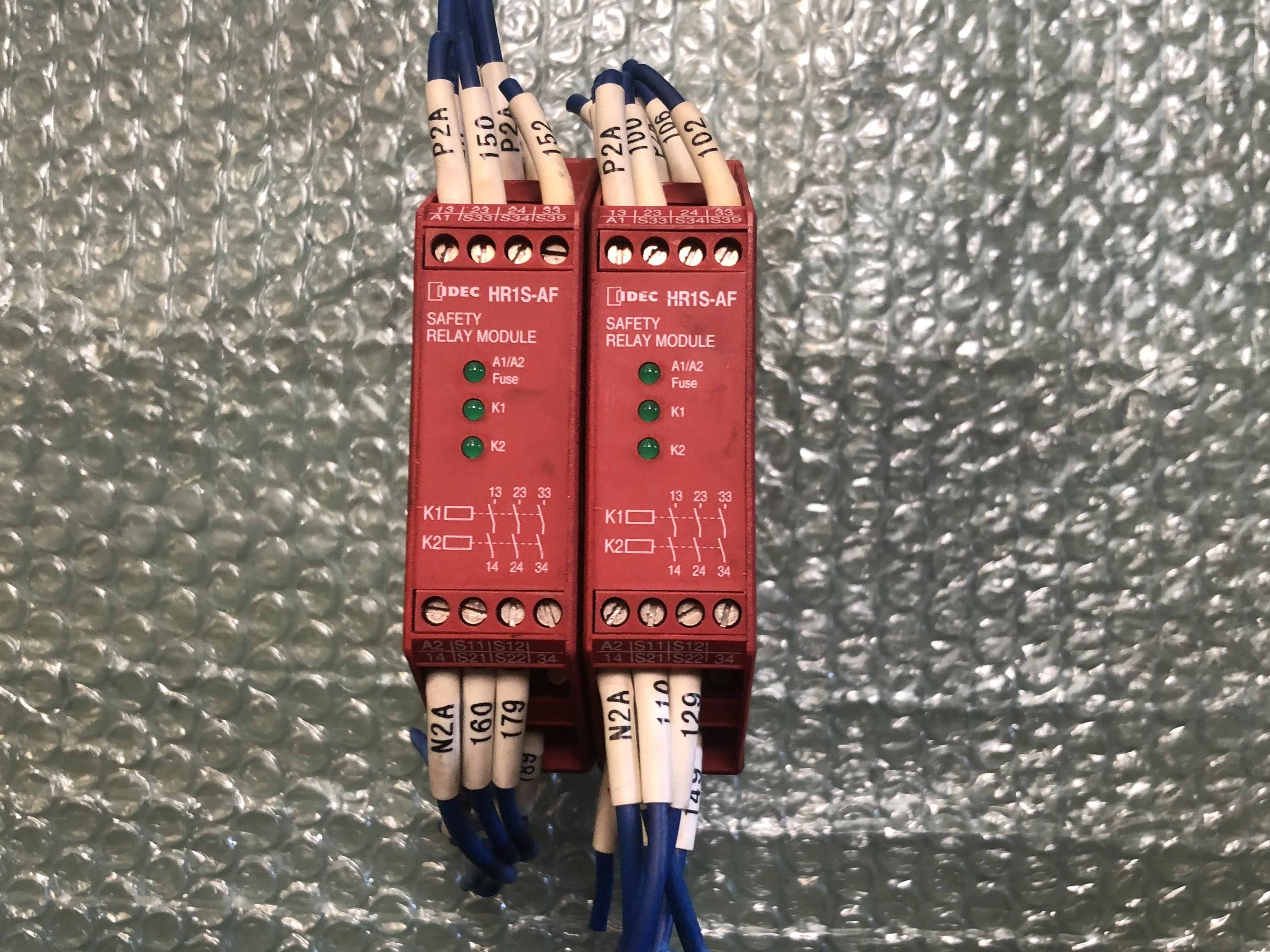アイデック/和泉電気 安全リレーモジュール HR1S-AF5130B（２個） / IDEC Safety Relay Module HR1S-AF5130B（２個） TJ230356
