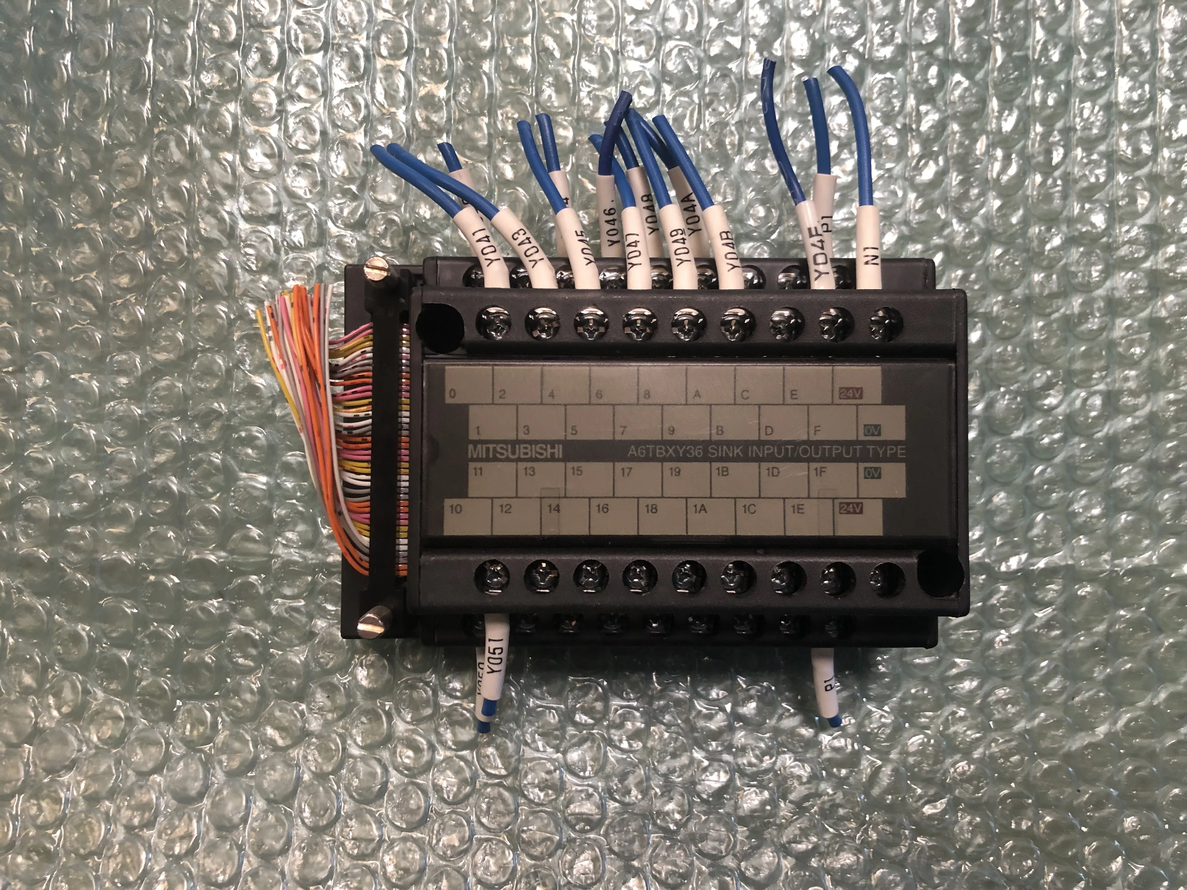 三菱マテリアル コネクタ端子台変換ユニット A6TBXY36 / MITSUBISHI MATERIALS Connector Terminal Conversion Unit A6TBXY36 TJ230370