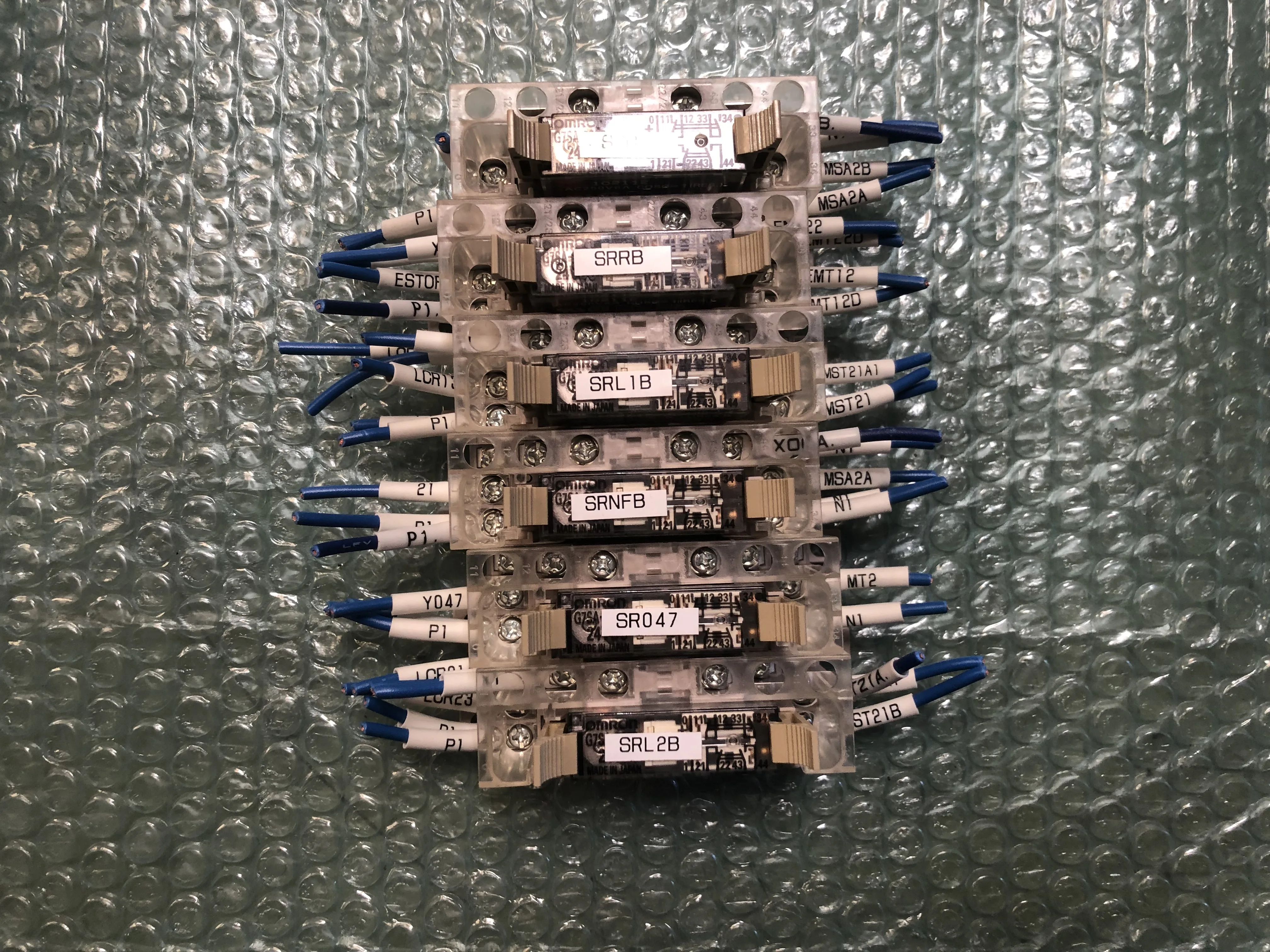 オムロン セーフティリレーソケット P7SA-10F-ND DC24V（6個） / OMRON Safety Relay Socket P7SA-10F-ND DC24V（6個） TJ230385