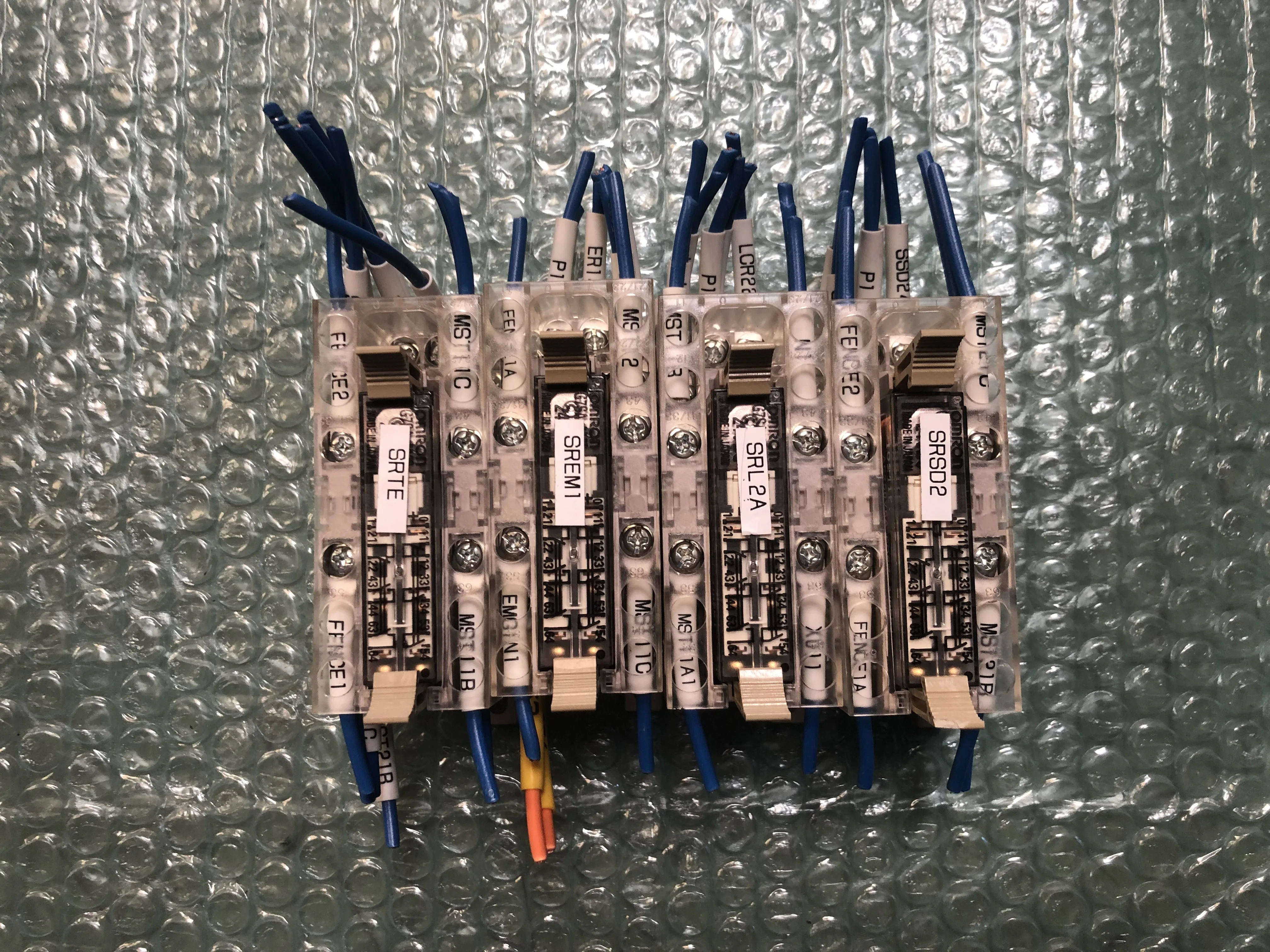 オムロン セーフティリレーソケット P7SA-14F-ND DC24V（4個） / OMRON Safety Relay Socket P7SA-14F-ND DC24V（4個） TJ230387