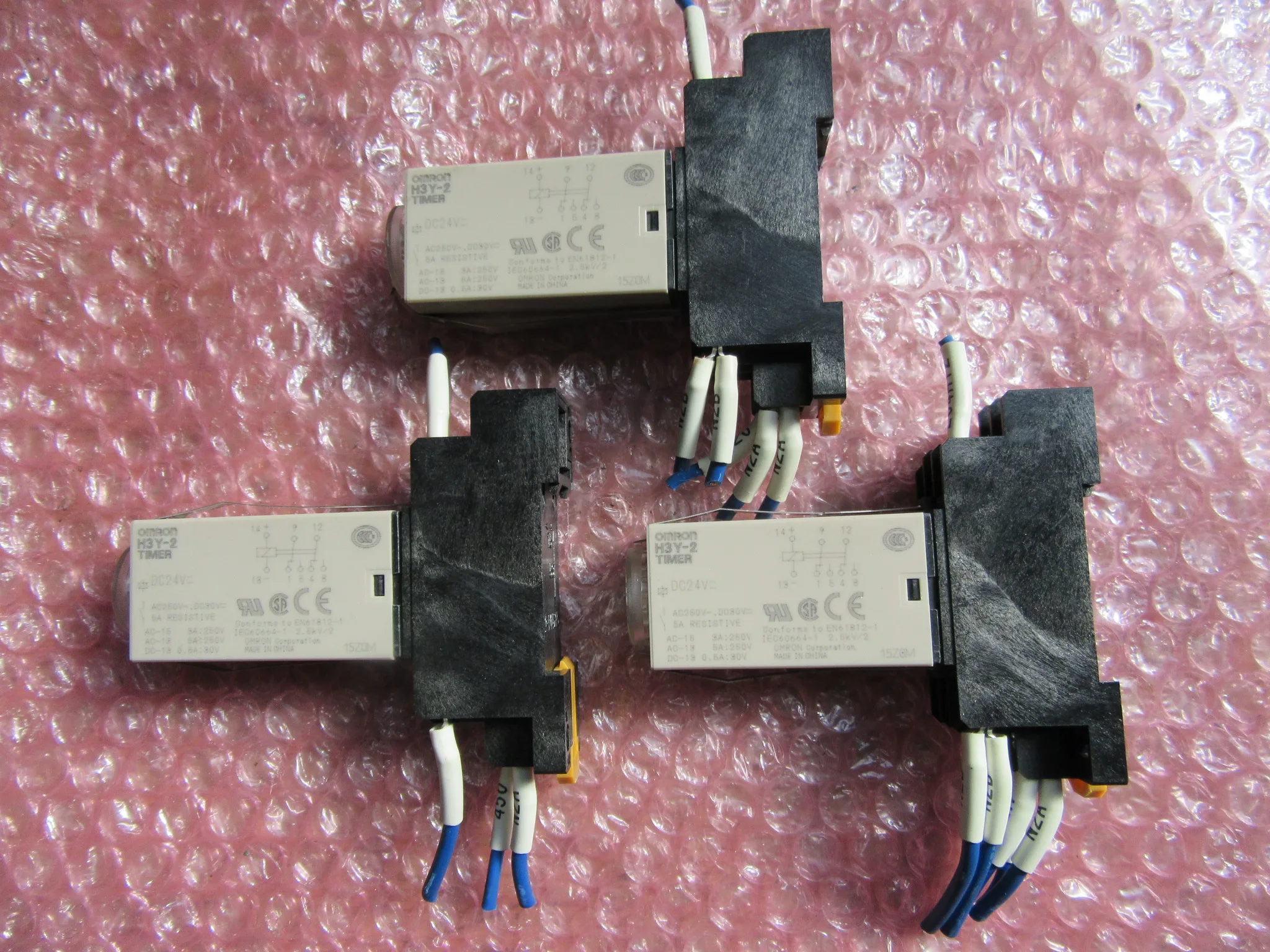 オムロン ソリッドステート・タイマ 3個 H3Y-2 / OMRON Timer Relay H3Y-2 TJ230390