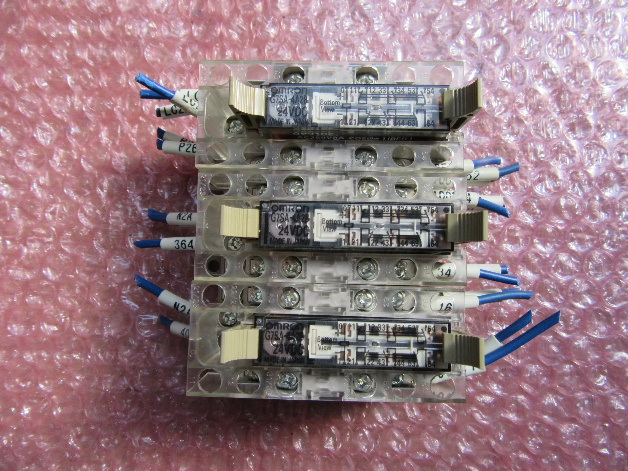 オムロン セーフティリレーソケット 3セット P7SA-14F-NDリレーシリース：G7SA-4A2B(24VDC) / OMRON Safety Relay Socket 3pcs P7SA-14F-NDリレーシリース：G7SA-4A2B(24VDC) TJ230398