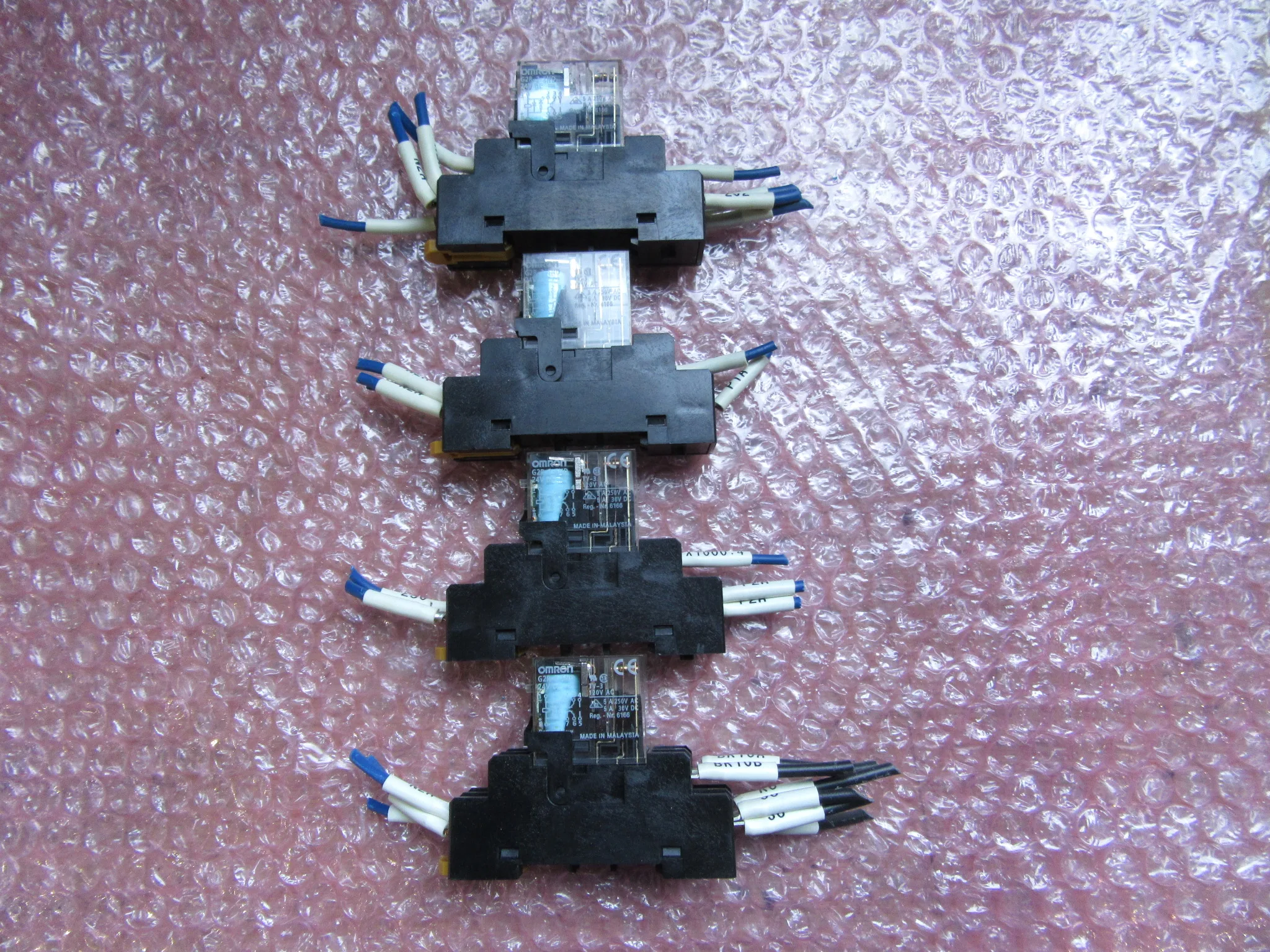 オムロン ミニパワーリレー4個 G2R-2-SND(24V DC) / OMRON Mini Power Relay4pcs G2R-2-SND(24V DC) TJ230427
