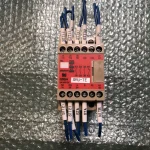 オムロン セーフティリレーソケット G9SA-301 / OMRON Safety Relay Socket G9SA-301 TJ230433