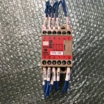 オムロン セーフティリレーソケット G9SA-301 / OMRON Safety Relay Socket G9SA-301 TJ230435