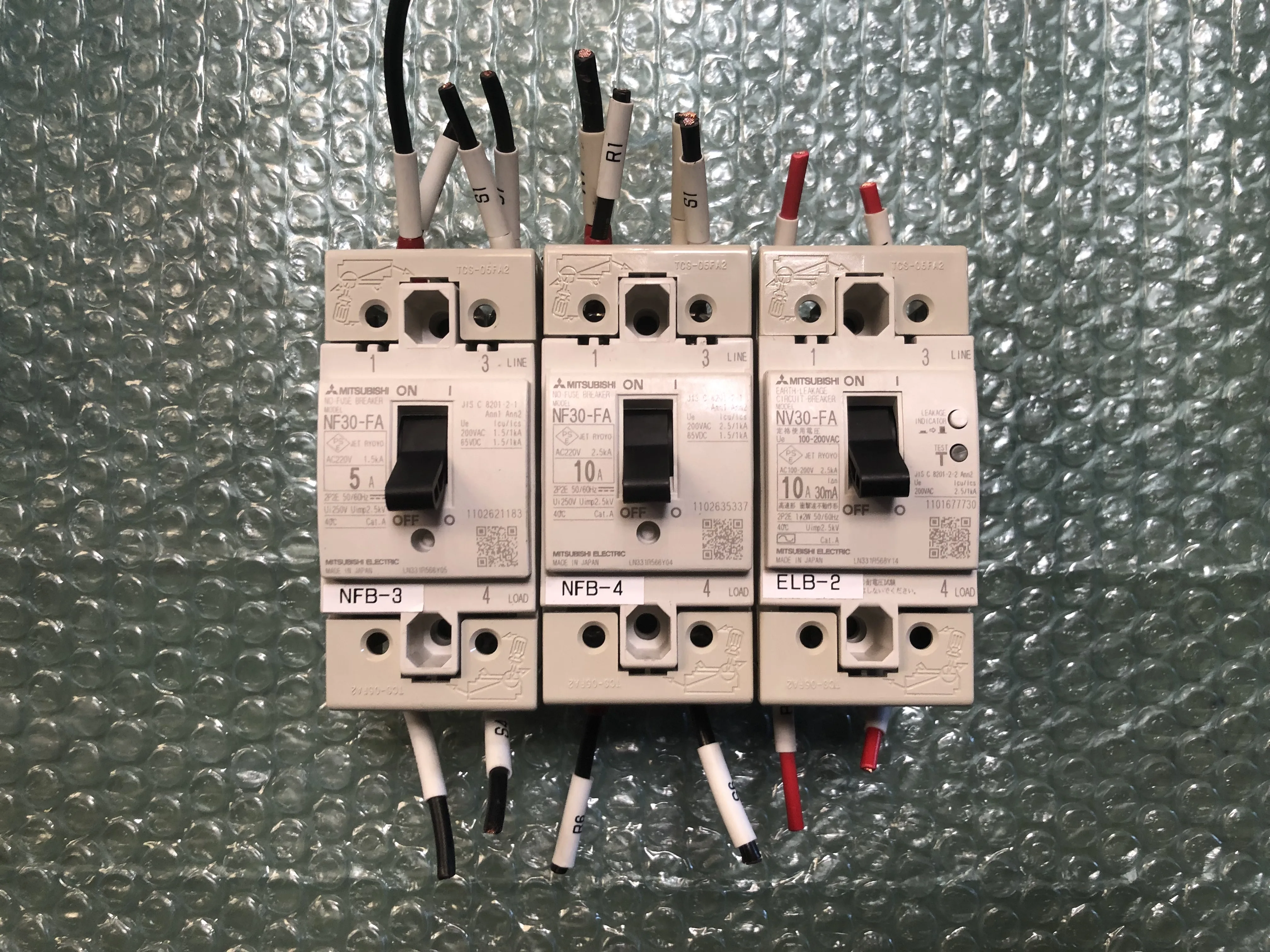 三菱マテリアル 制御盤用ノーヒューズ遮断器 NF30-FA（3個） / MITSUBISHI MATERIALS No-Fuse Circuit Breaker for Control Panels NF30-FA（3個） TJ230438
