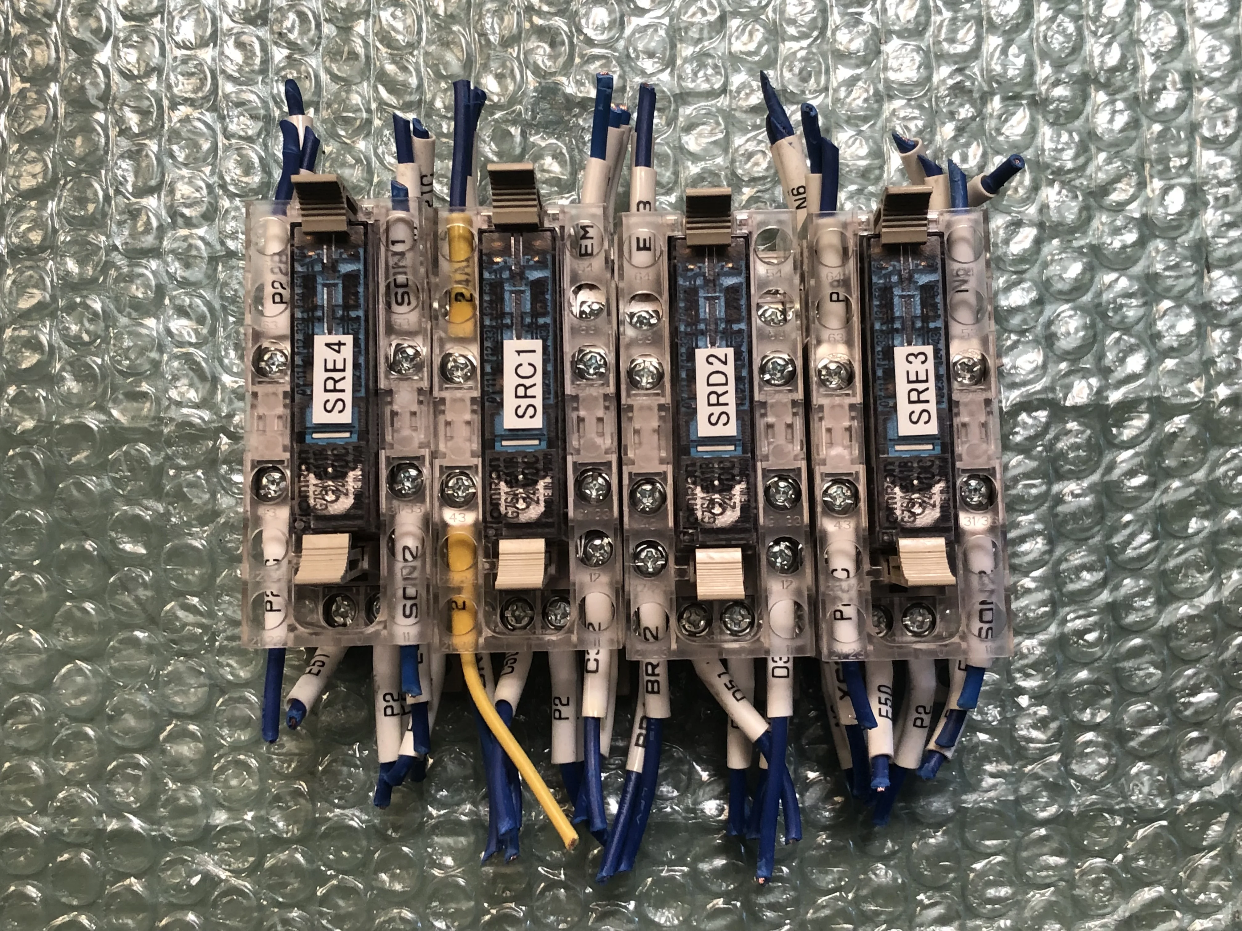 オムロン セーフティリレーソケット P7SA-14F-ND DC24V（4個） / OMRON Safety Relay Socket P7SA-14F-ND DC24V（4個） TJ230451