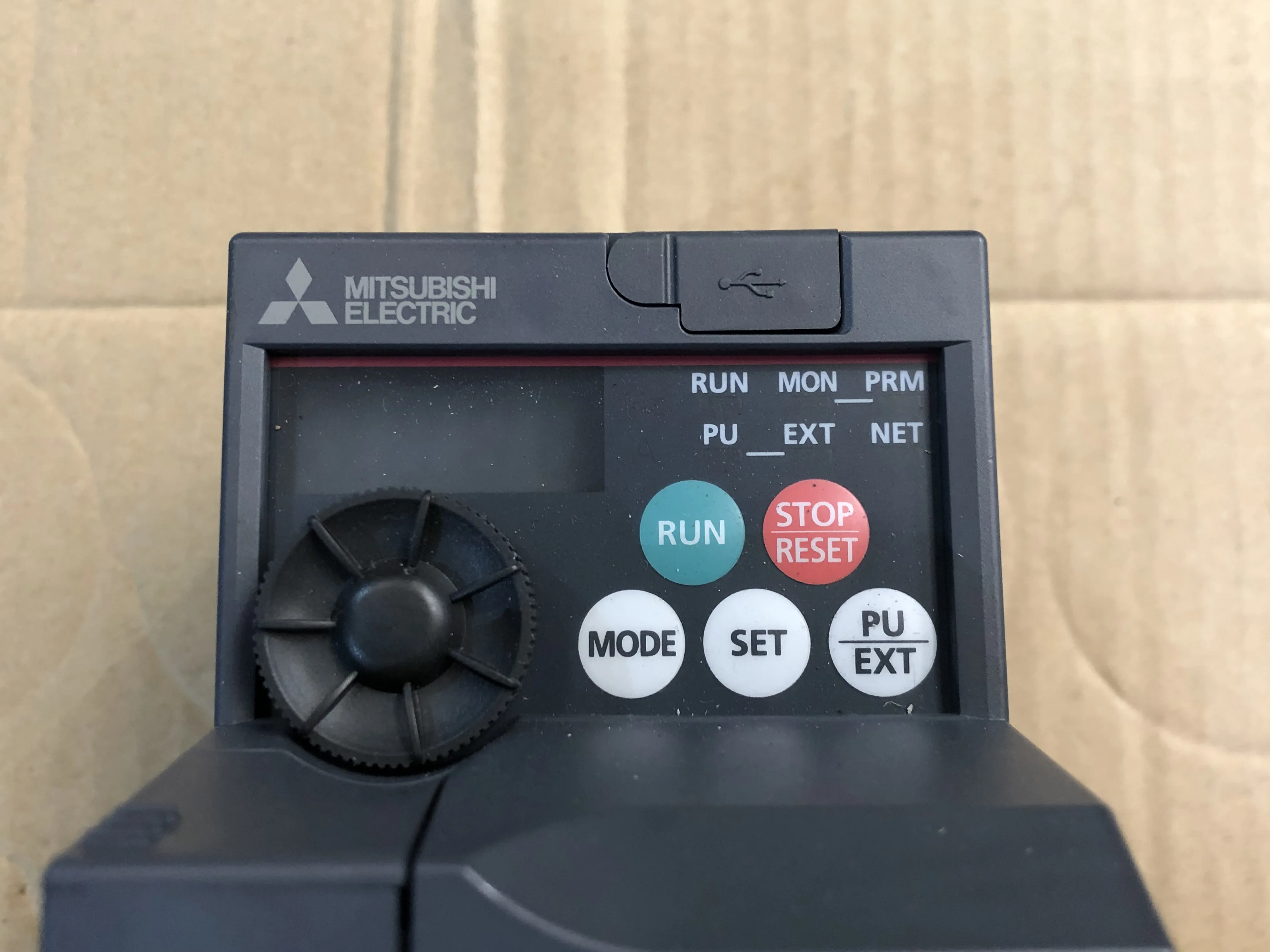 三菱マテリアル インバーター FR-E720-0.2KNC / MITSUBISHI MATERIALS Inverter FR-E720-0.2KNC TJ230473