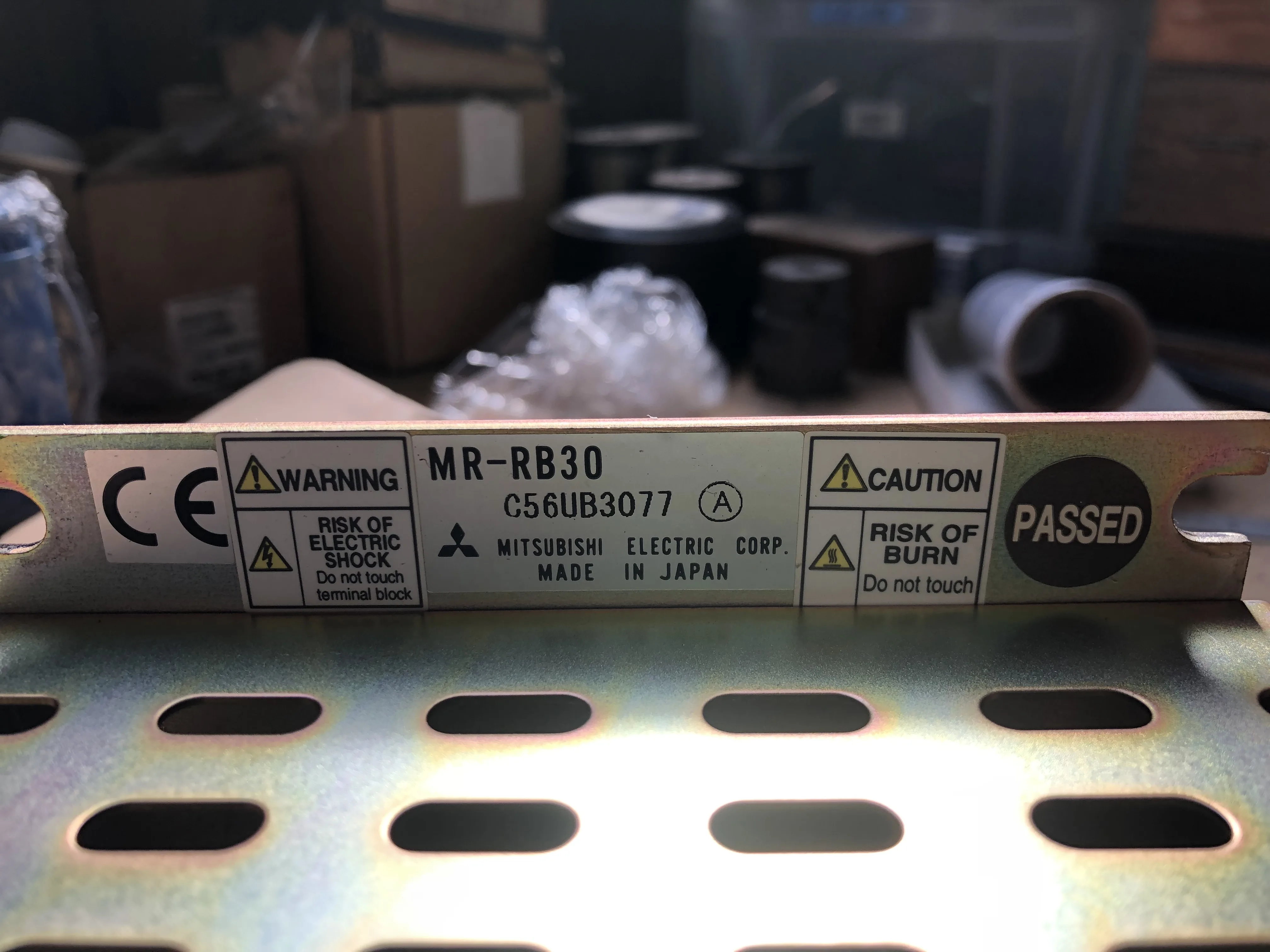 三菱マテリアル 回生オプション MR-RB30（C56UB3077） / MITSUBISHI MATERIALS Regenerative Option Unit MR-RB30（C56UB3077） TJ230496