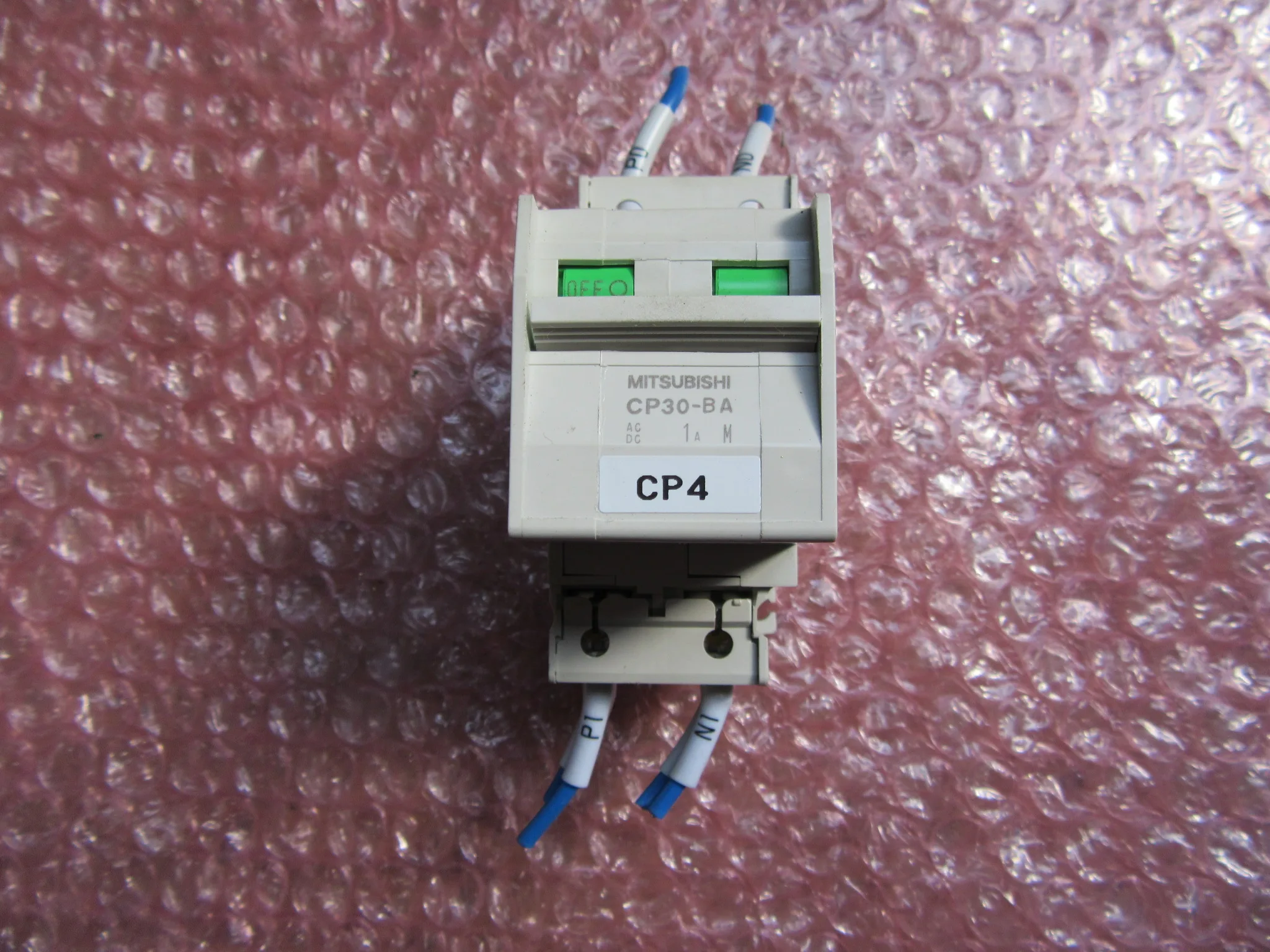 三菱マテリアル サーキットプロテクタ CP30-BA(1A) / MITSUBISHI MATERIALS Circuit Protector CP30-BA(1A) TJ230509