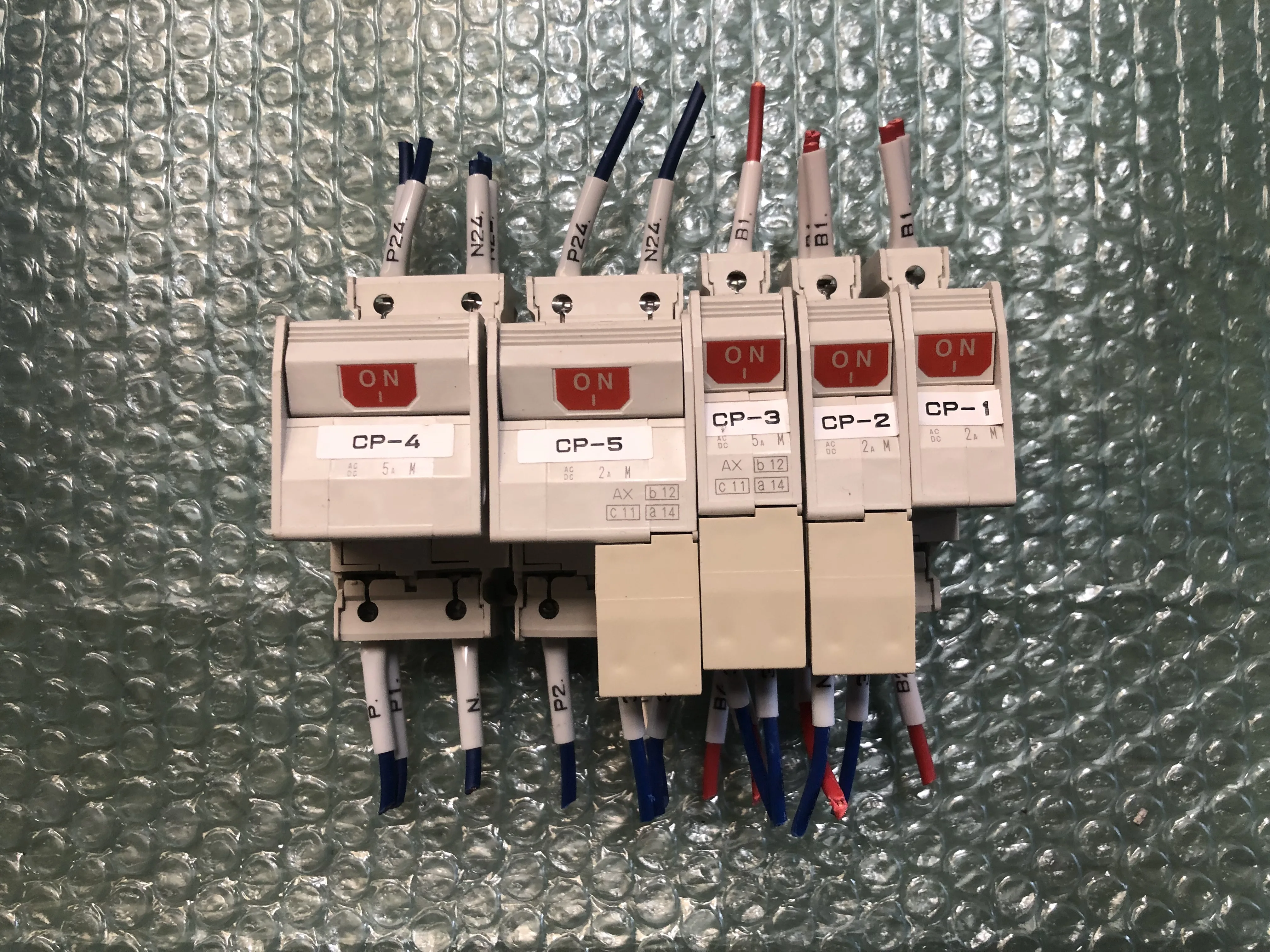 三菱マテリアル サーキットプロテクタ CP30-BA(５個) / MITSUBISHI MATERIALS Circuit Protector 5pcs CP30-BA(５個) TJ230562
