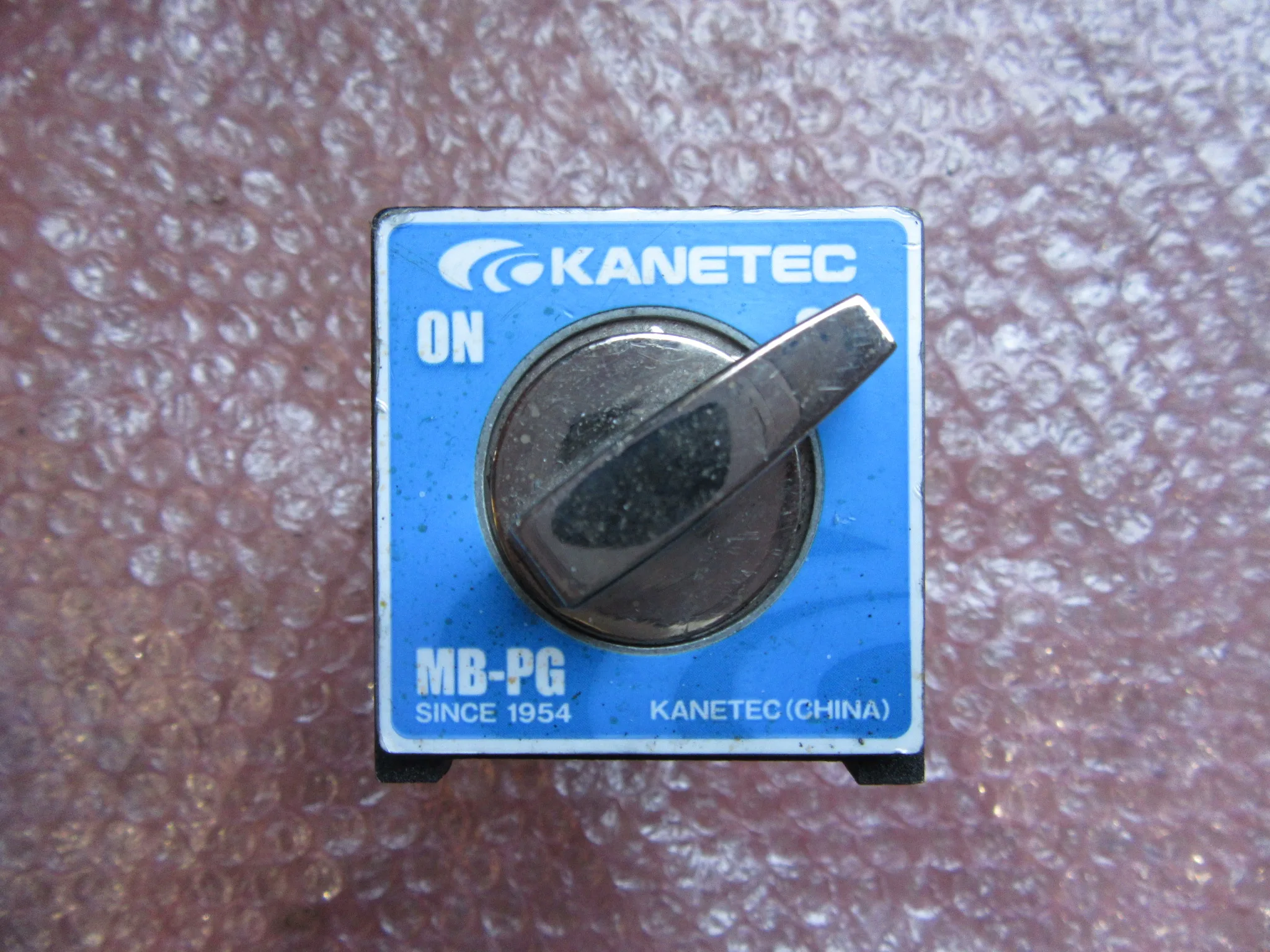 カネテック MB-P形 マグネットホルダ台 MB-PG / KANETEC MB-PType Magnetic Holder Base MB-PG TJ230670