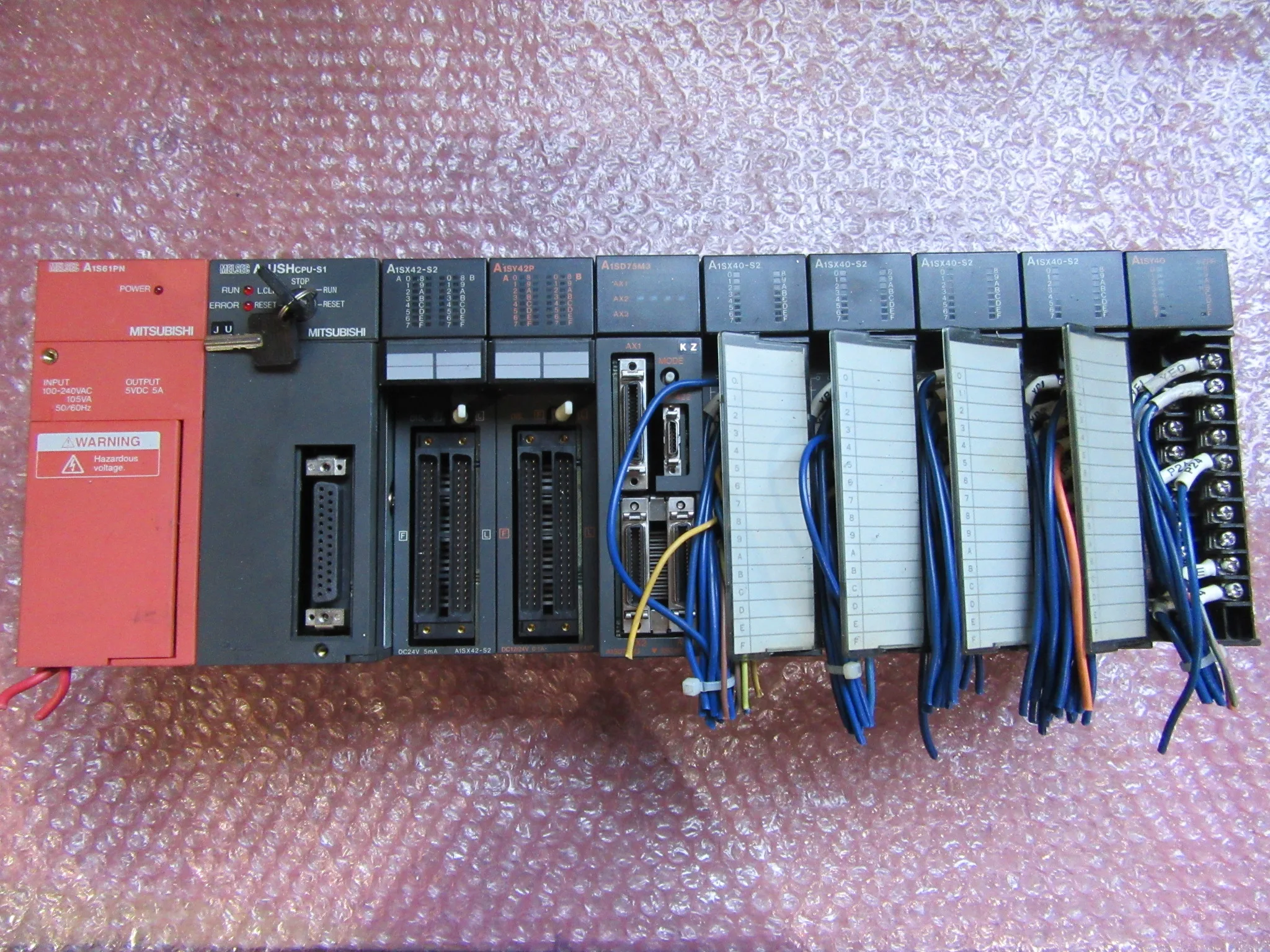 三菱マテリアル PLC melsec-Aシリーズ A1S61PN/A2USHcpu-S1/A1SX42-S2/A1SY42P/A1SD75M3/A1SX40-S2=4個/A1SY40 / MITSUBISHI MATERIALS PLC MELSEC-A Series A1S61PN/A2USHcpu-S1/A1SX42-S2/A1SY42P/A1SD75M3/A1SX40-S2=4個/A1SY40 TJ230673