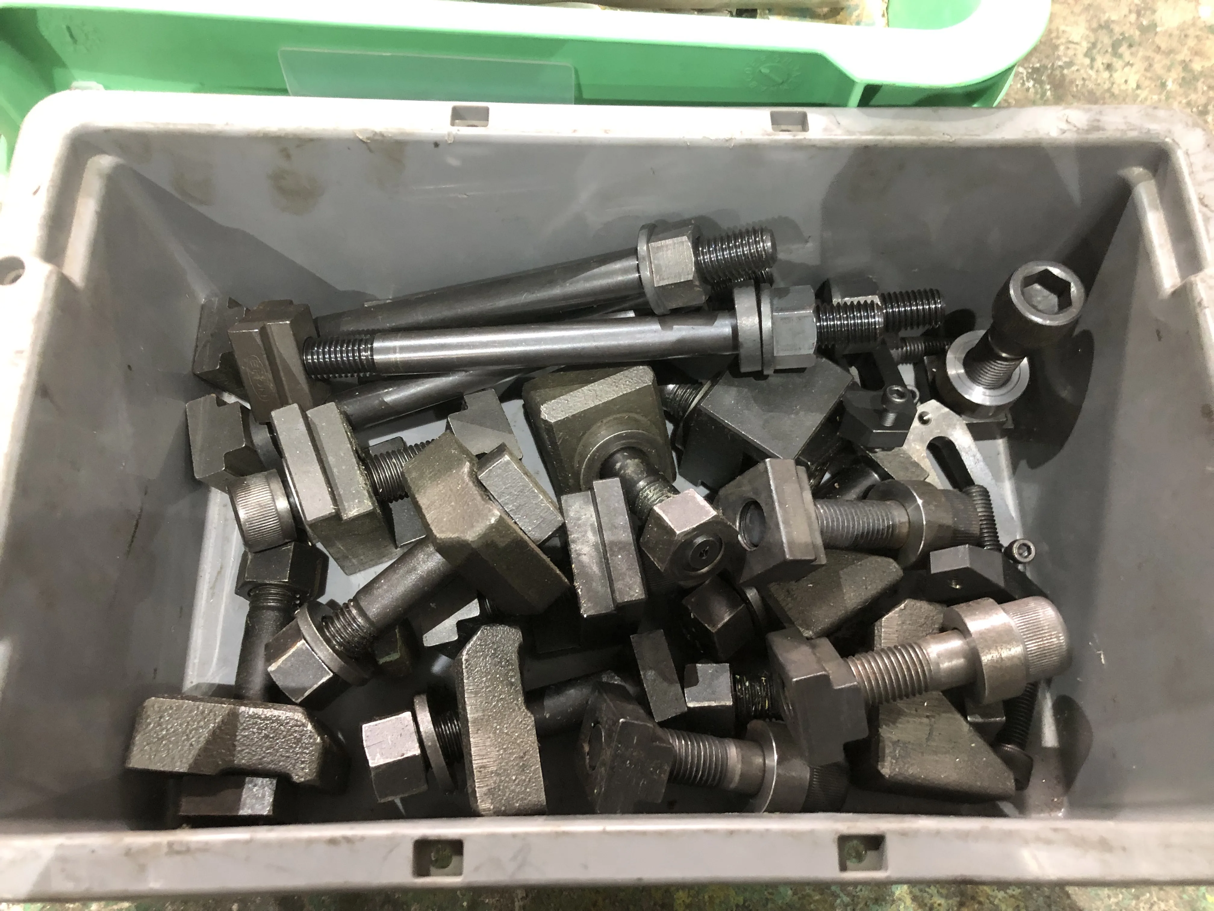 メーカー混在 クランプ１山 / MIX Clamp 1Lot TJ230920