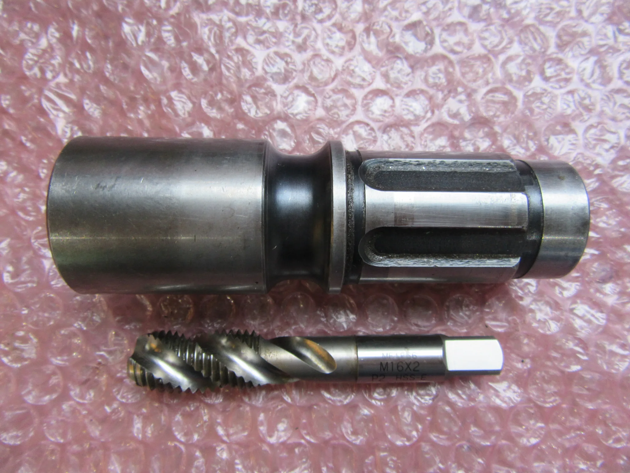 大昭和精機 BIG タップホルダ T33-M16 / BIG DAISHOWA T33-M16 TJ240273