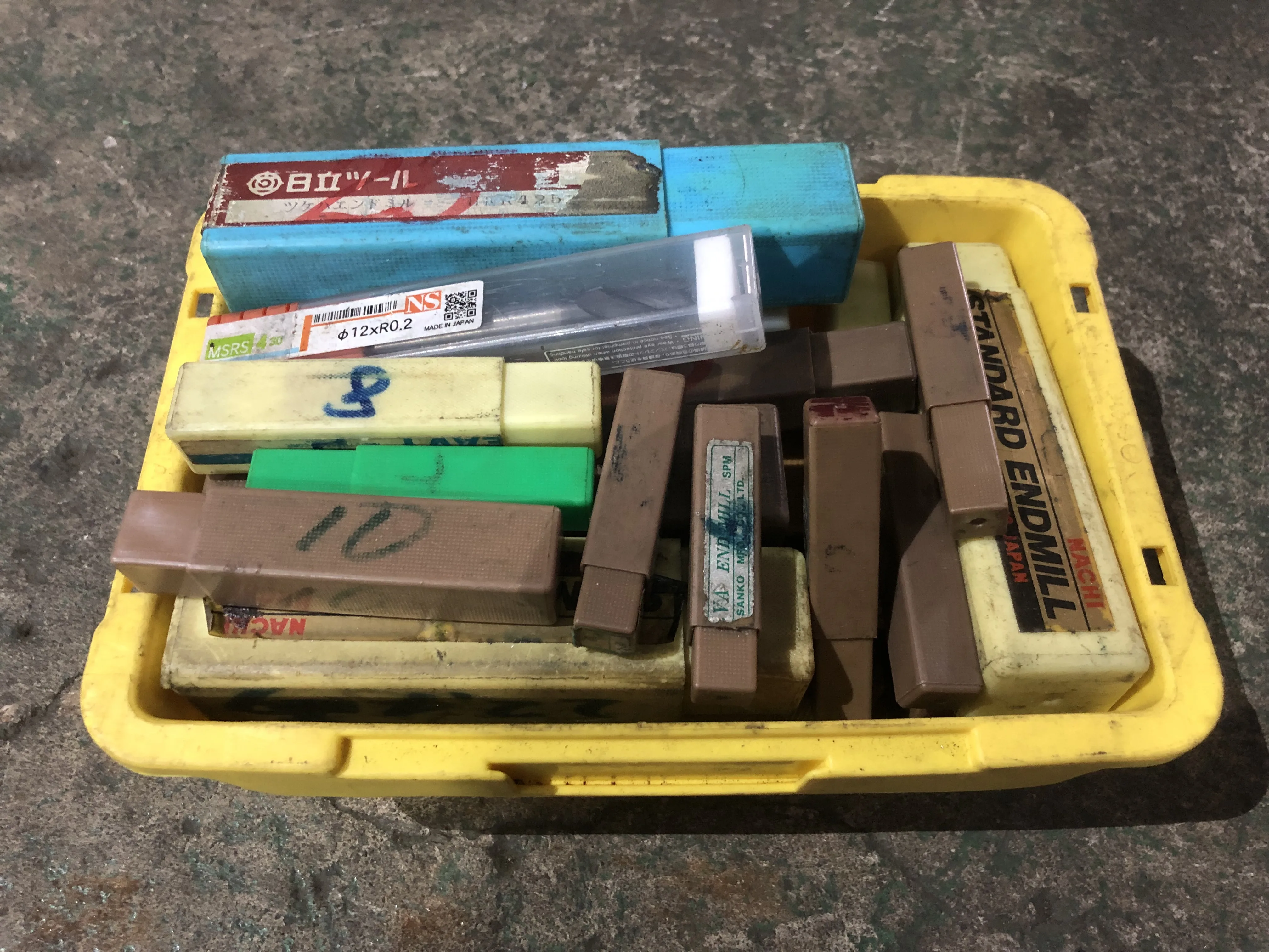 メーカー混在 切削工具1山 / MIX TJ240363