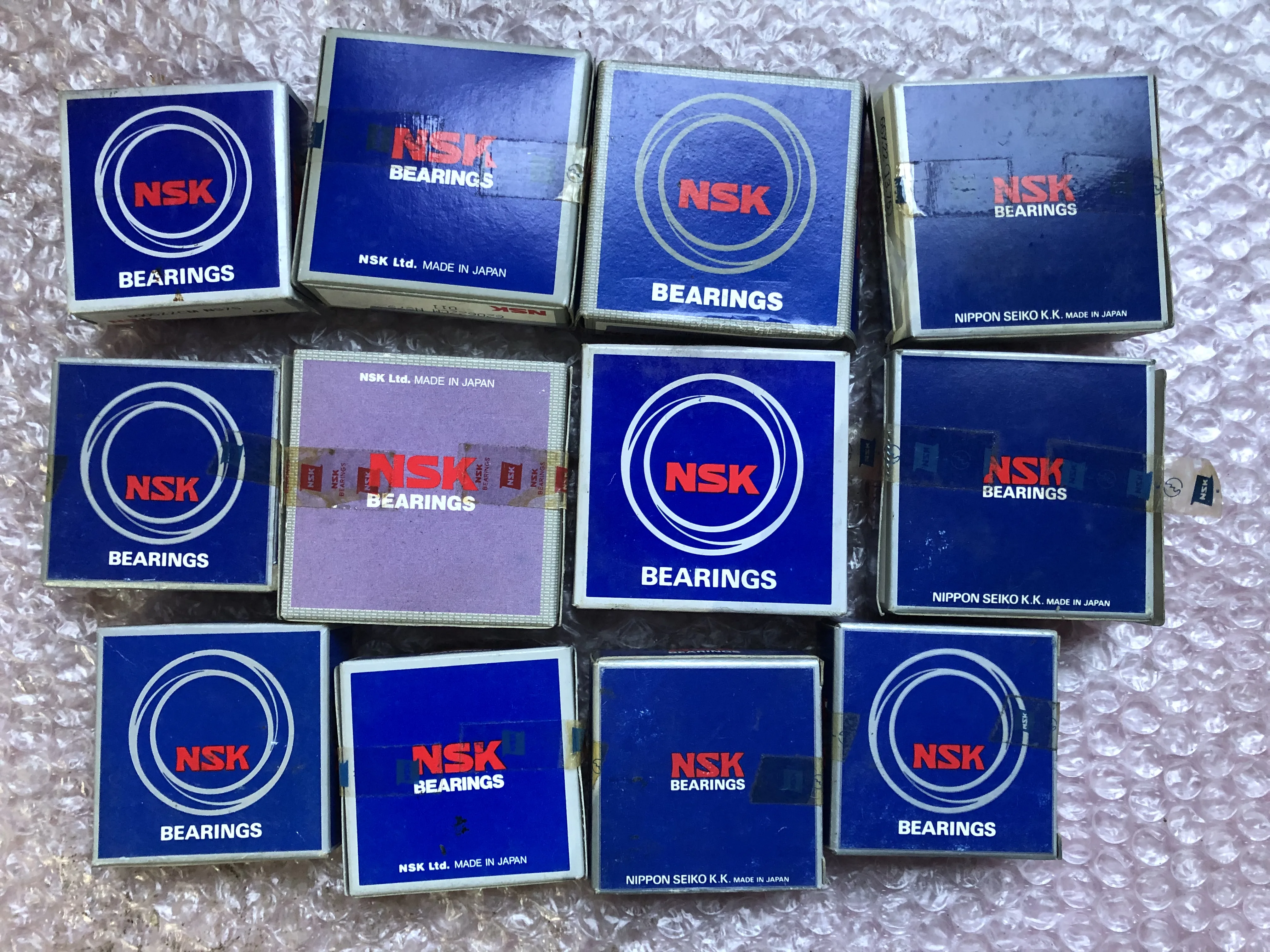 日本精工 NSK ベアリング12個 様々なサイズがあります。 / NSK LTD 様々なサイズがあります。 TJ240577