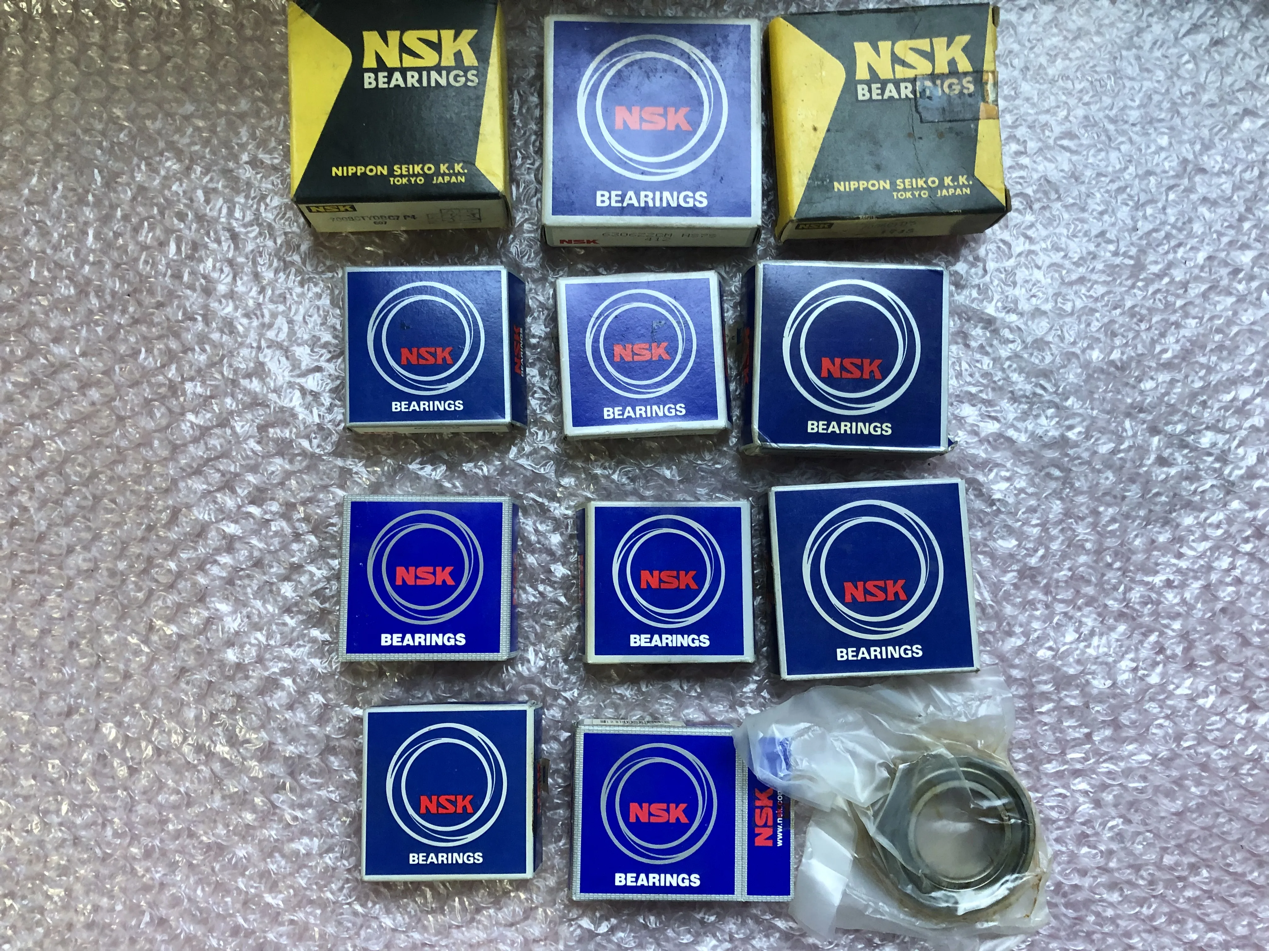 日本精工 NSK ベアリング12個 様々なサイズがあります。 / NSK LTD 様々なサイズがあります。 TJ240578